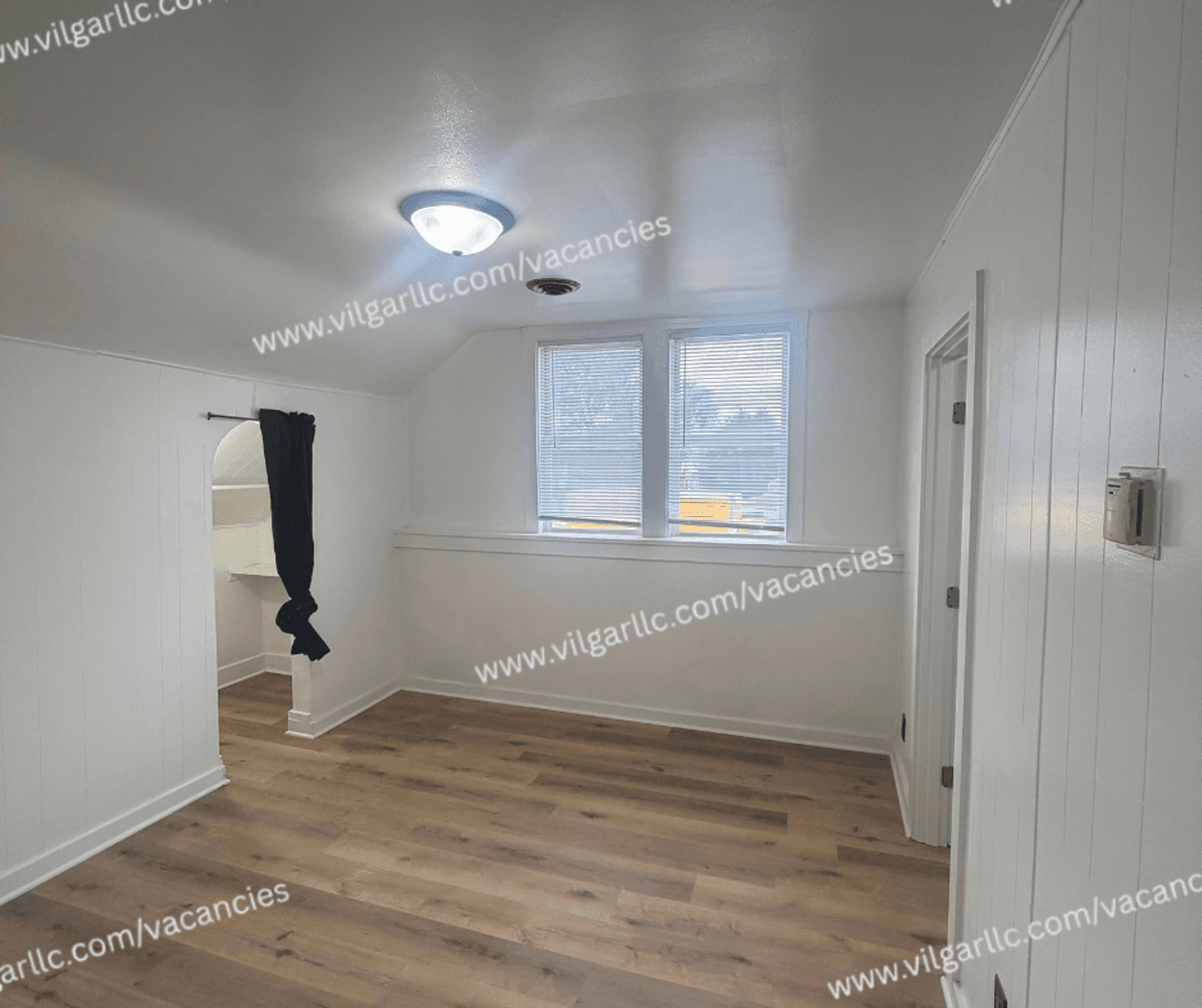 East Chicago Apartment: 5035 Tod Ave