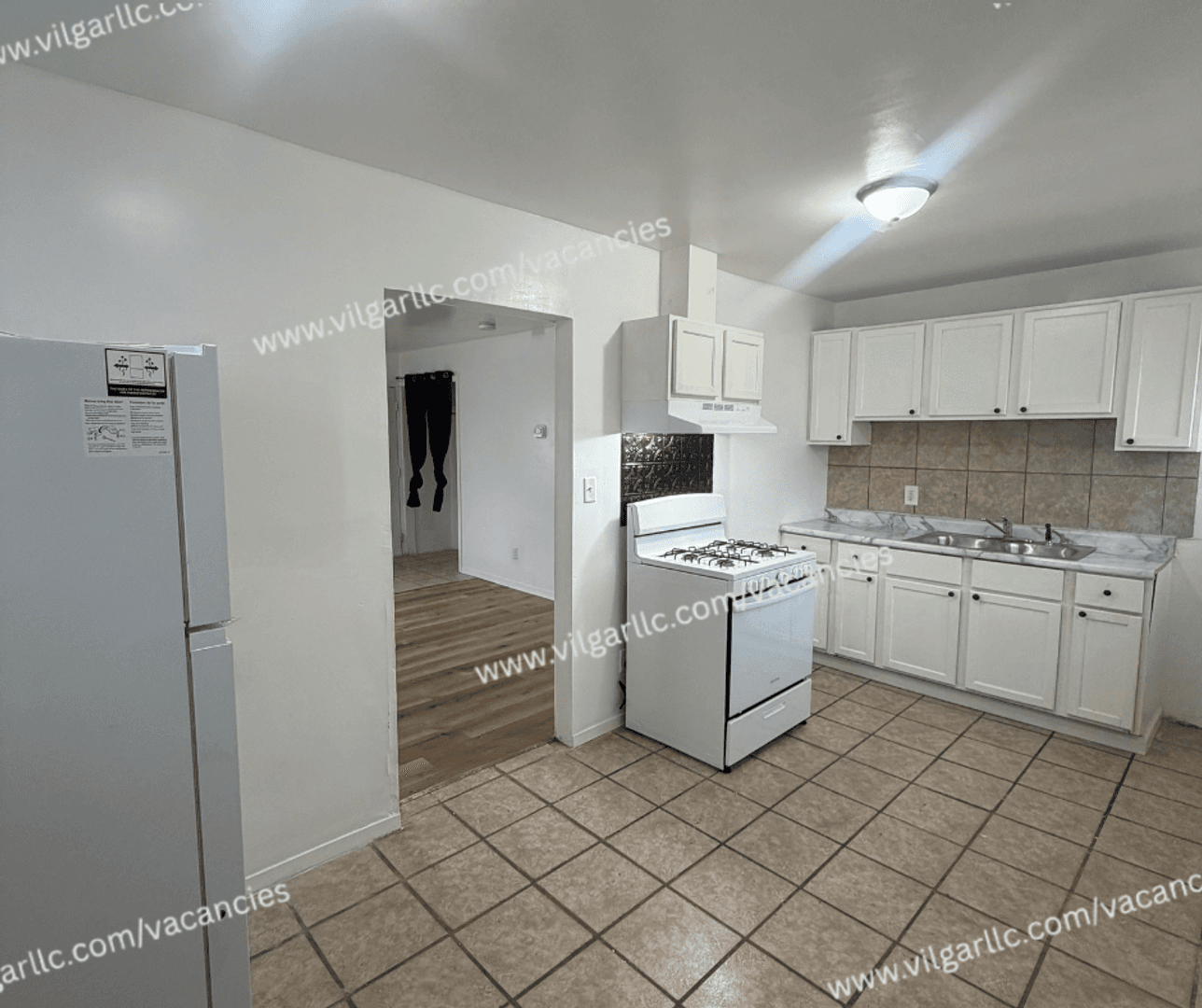 Gary House: 2700 Central Dr