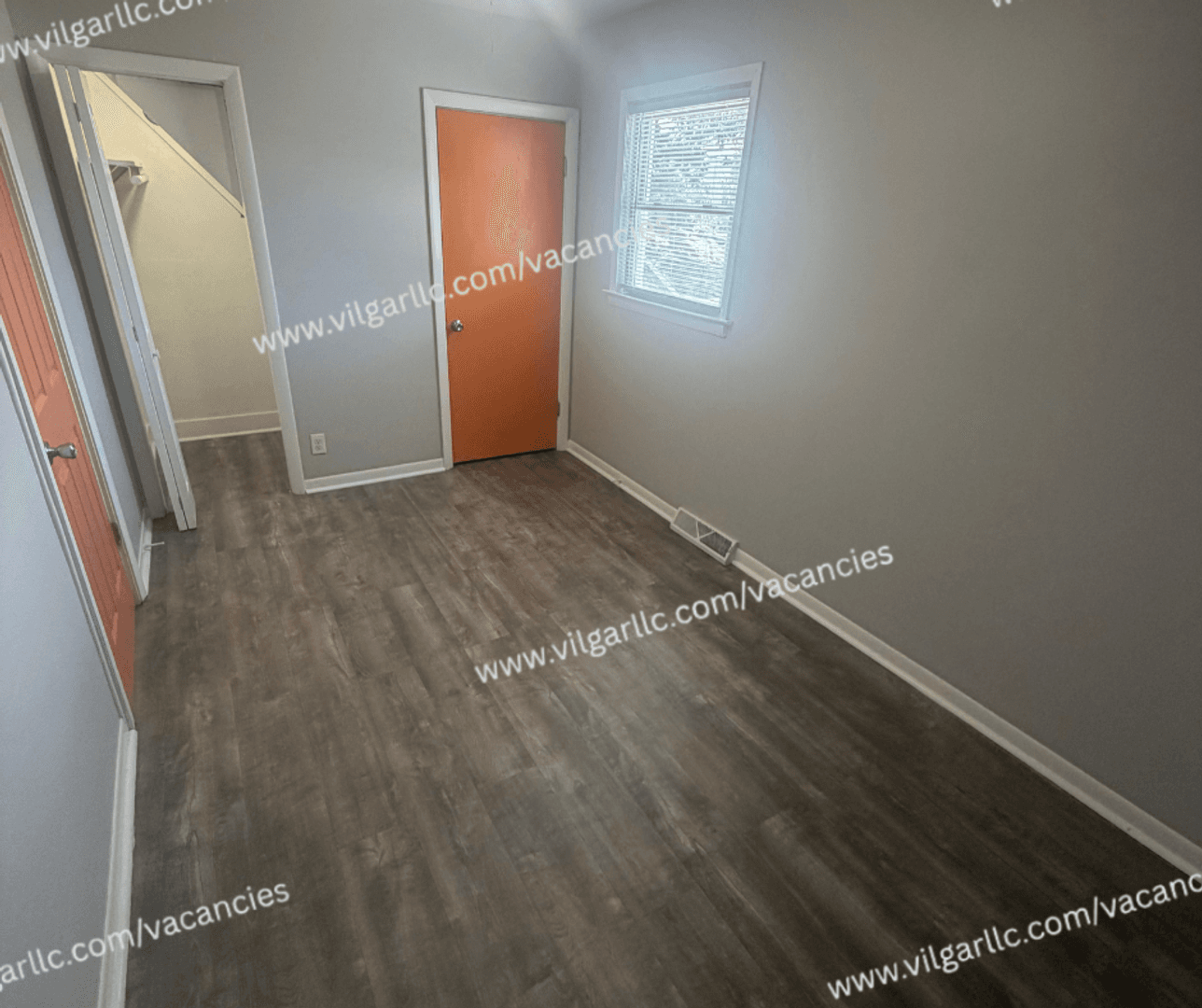 Hammond Apartment: 4232/4236 Grover