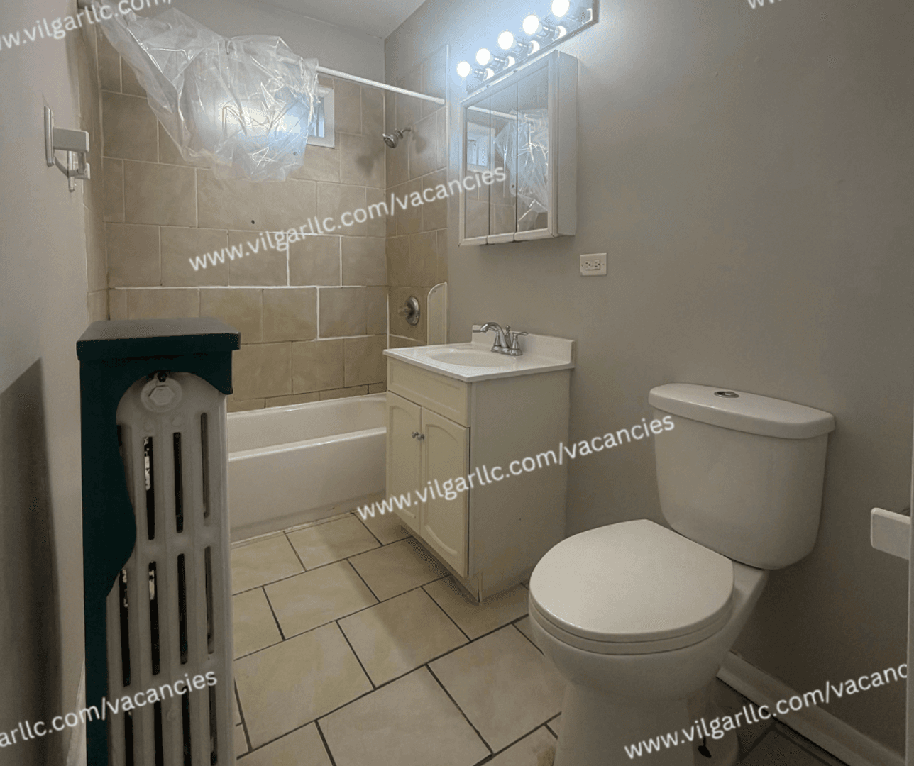 Hammond Apartment: 4403 Towle