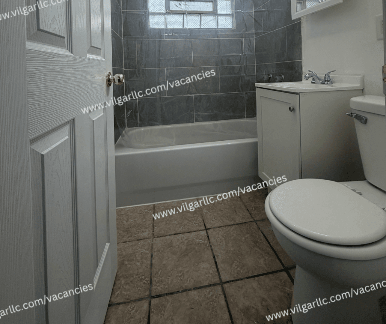 Gary House: 2700 Central Dr
