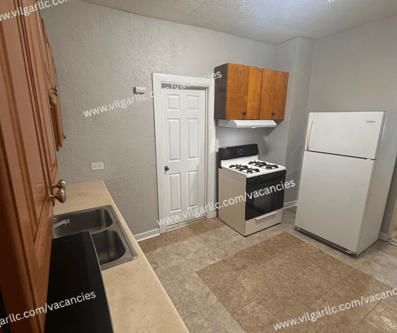 Hammond Apartment: 4232/4236 Grover