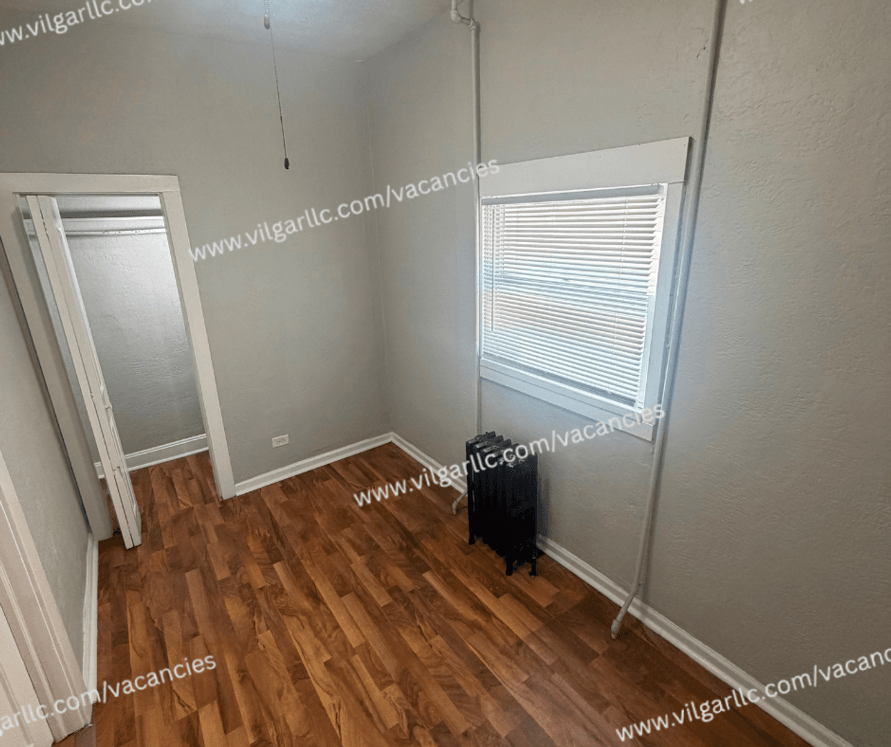 Hammond Apartment: 4232/4236 Grover