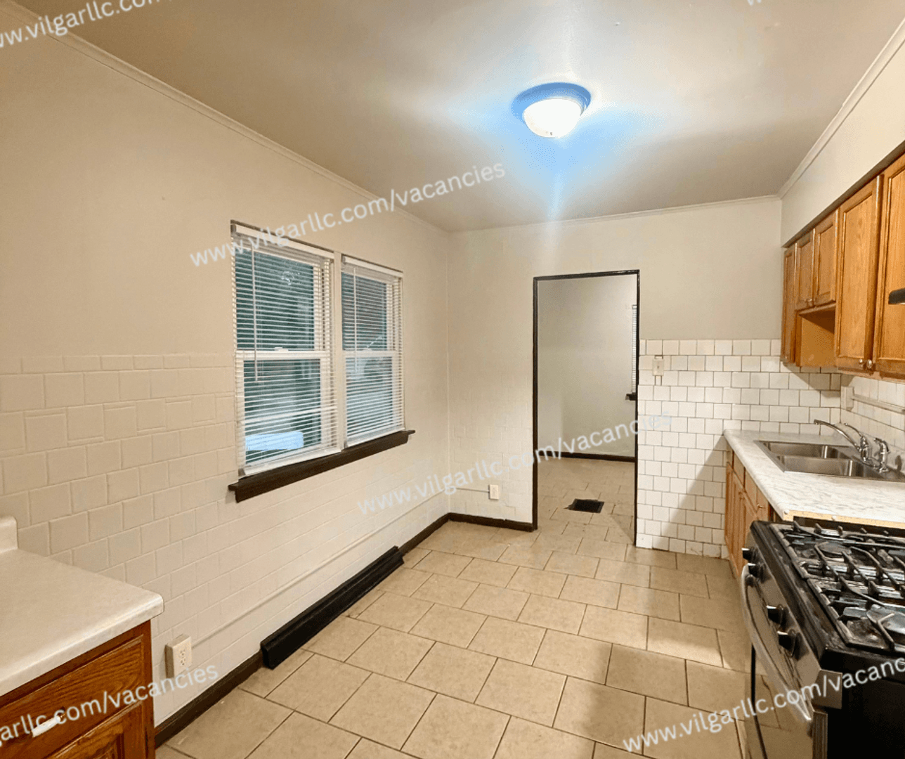 Gary House: 4201 Georgia