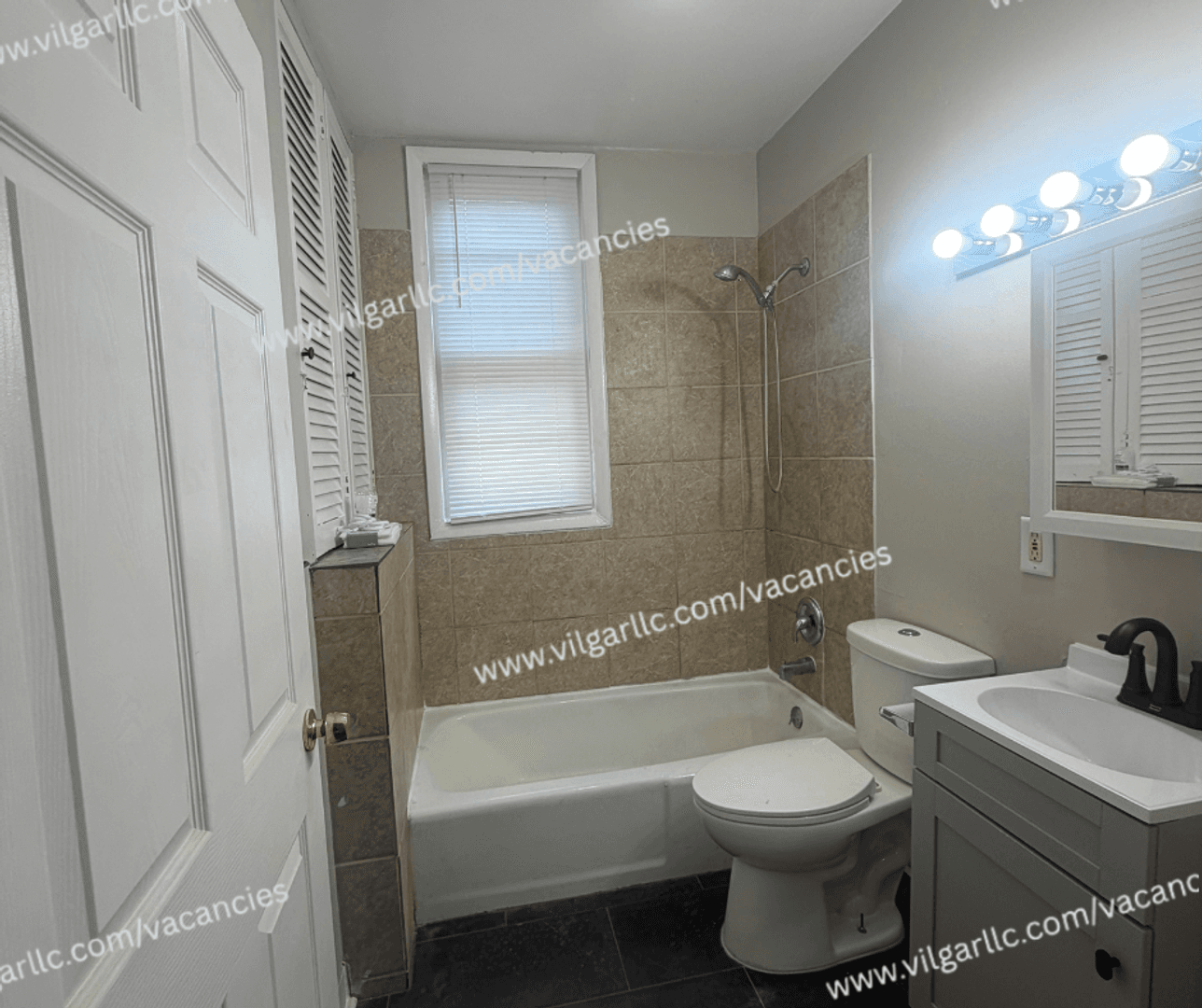 East Chicago Apartment: 4856 Magoun Ave.
