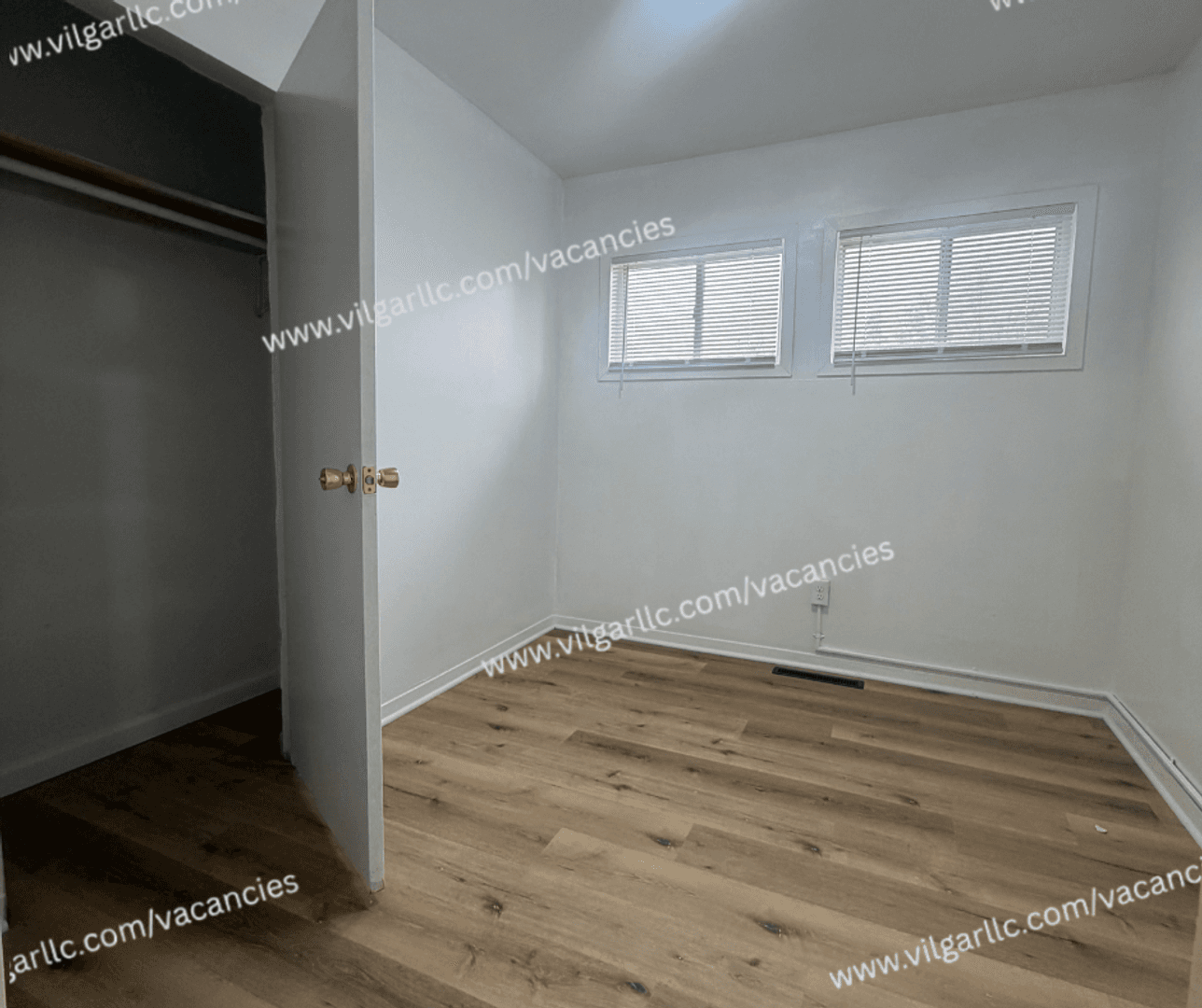 Gary House: 2700 Central Dr