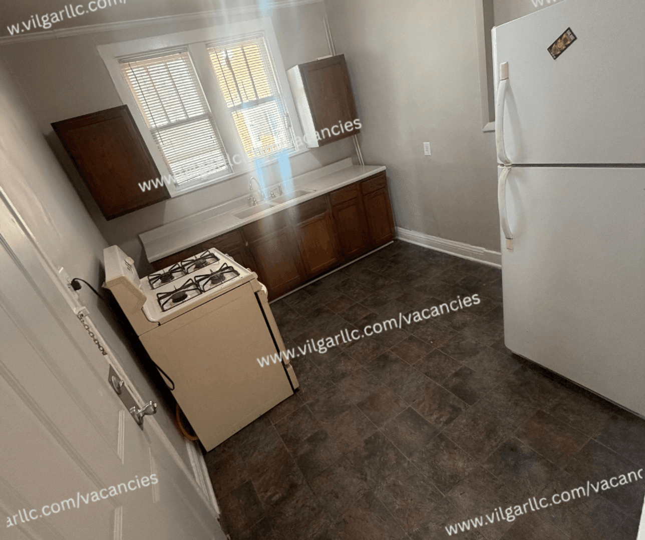 East Chicago Apartment: 4728 Baring Ave