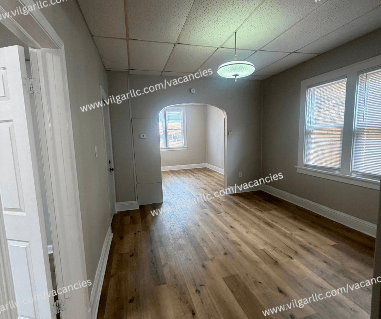 East Chicago Apartment: 4856 Magoun Ave.
