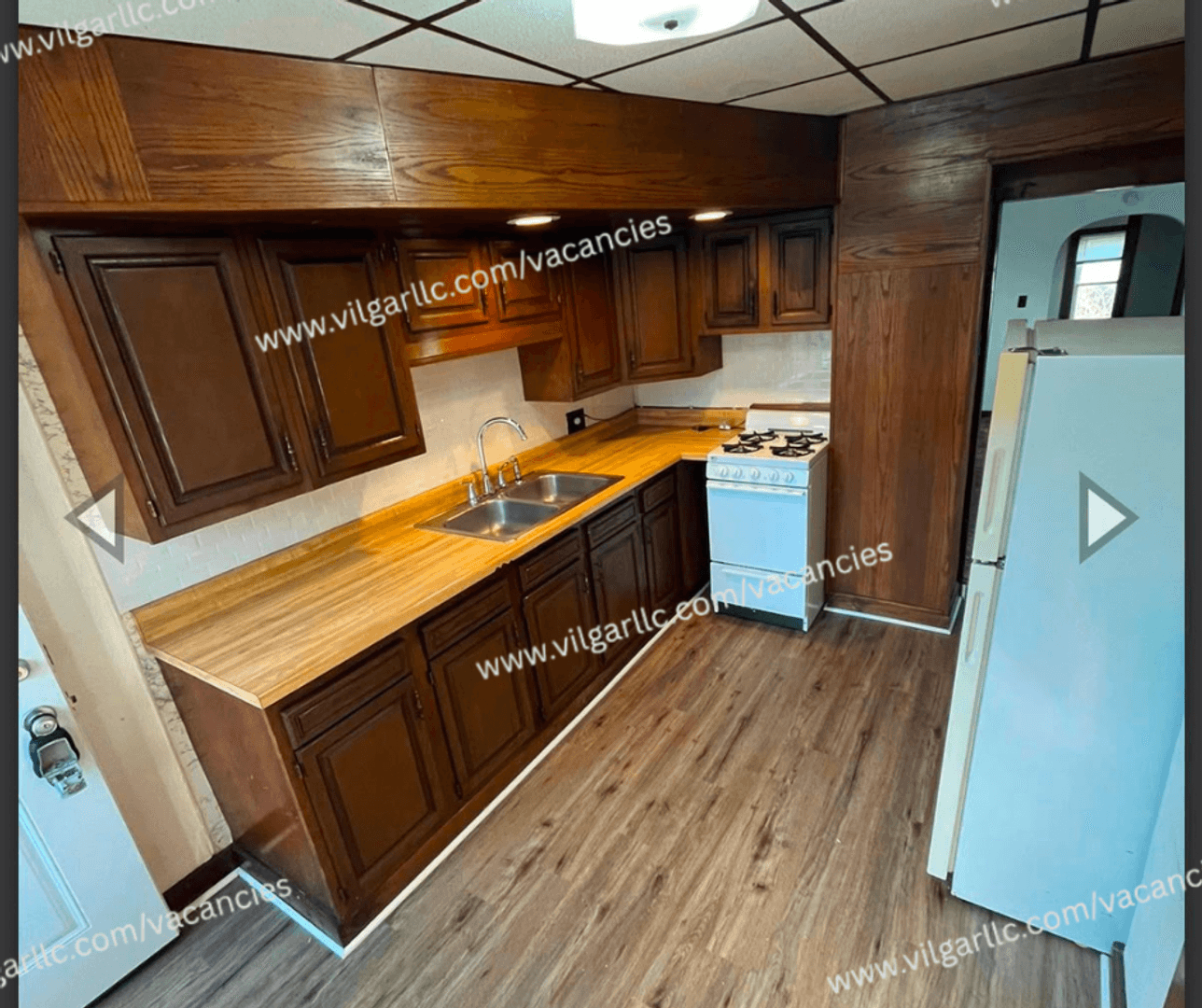 La Porte Apartment: 110  Jefferson Avenue