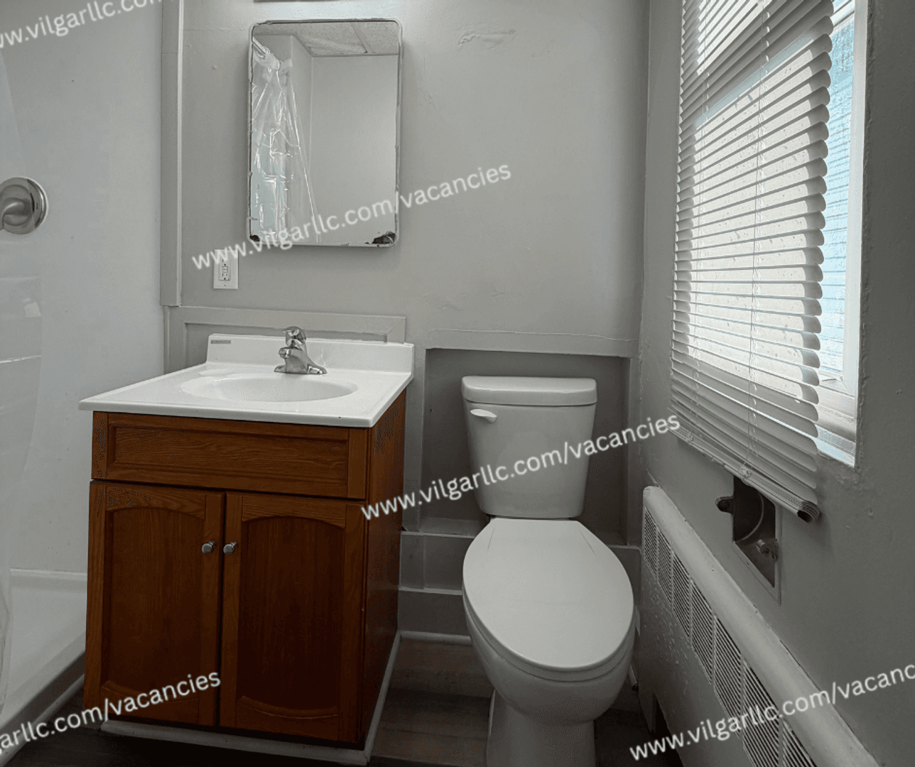 La Porte Apartment: 1520 Monroe St,
