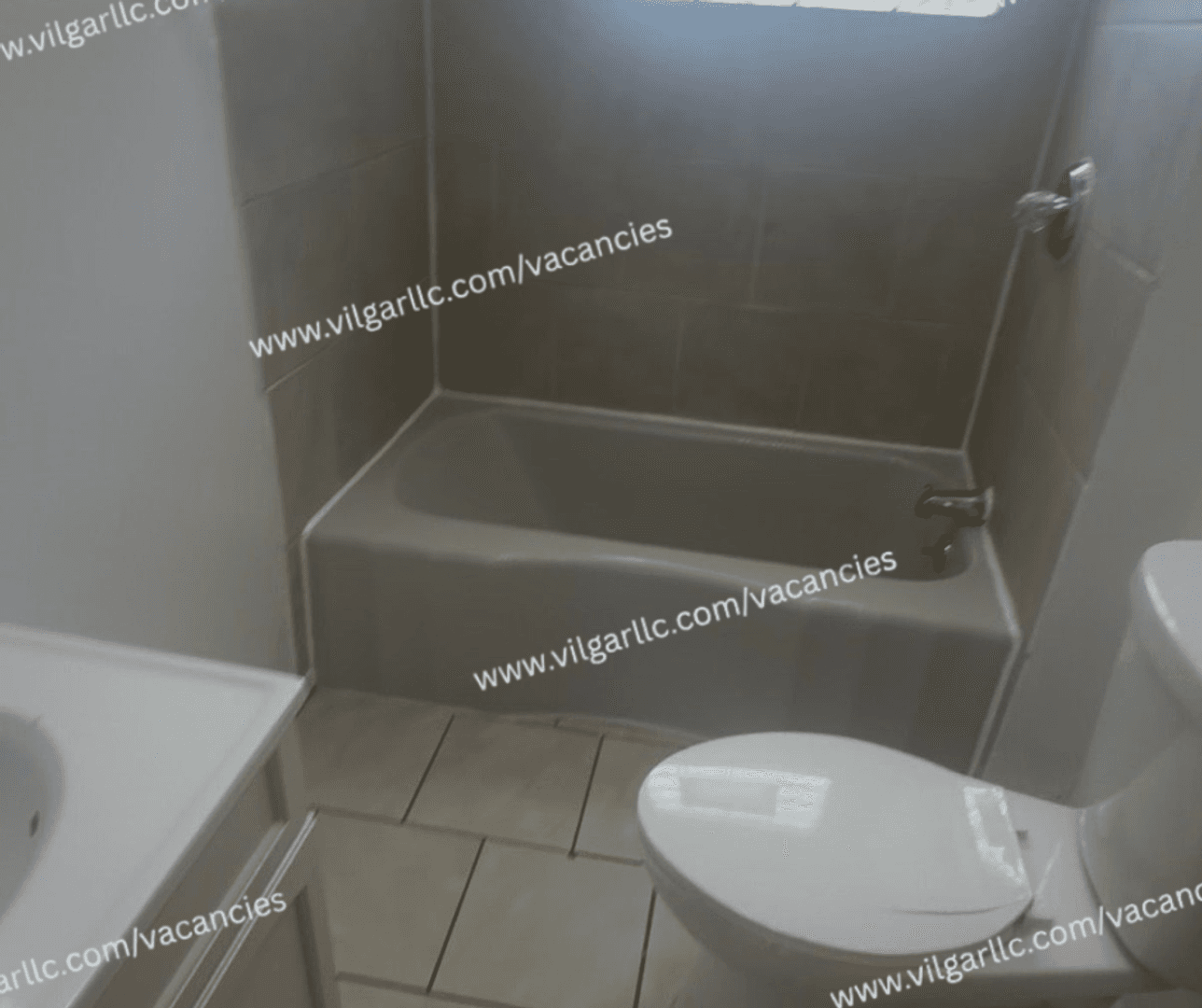 Hammond Apartment: 4232/4236 Grover