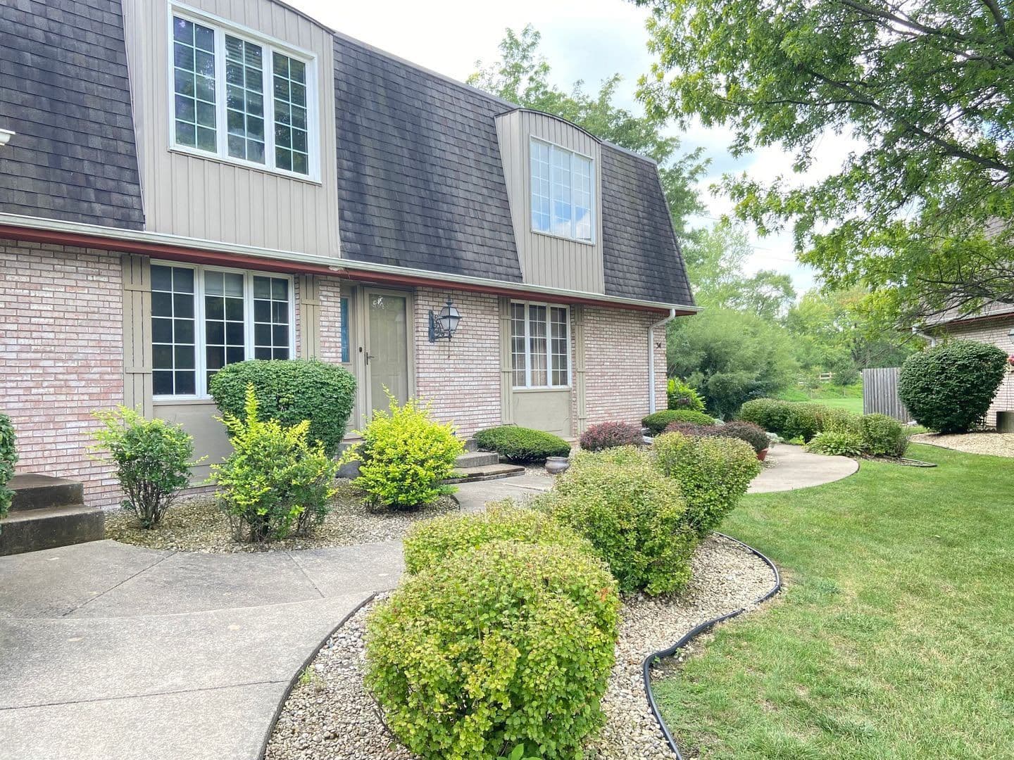 Schererville House: 36 Lilac Ct