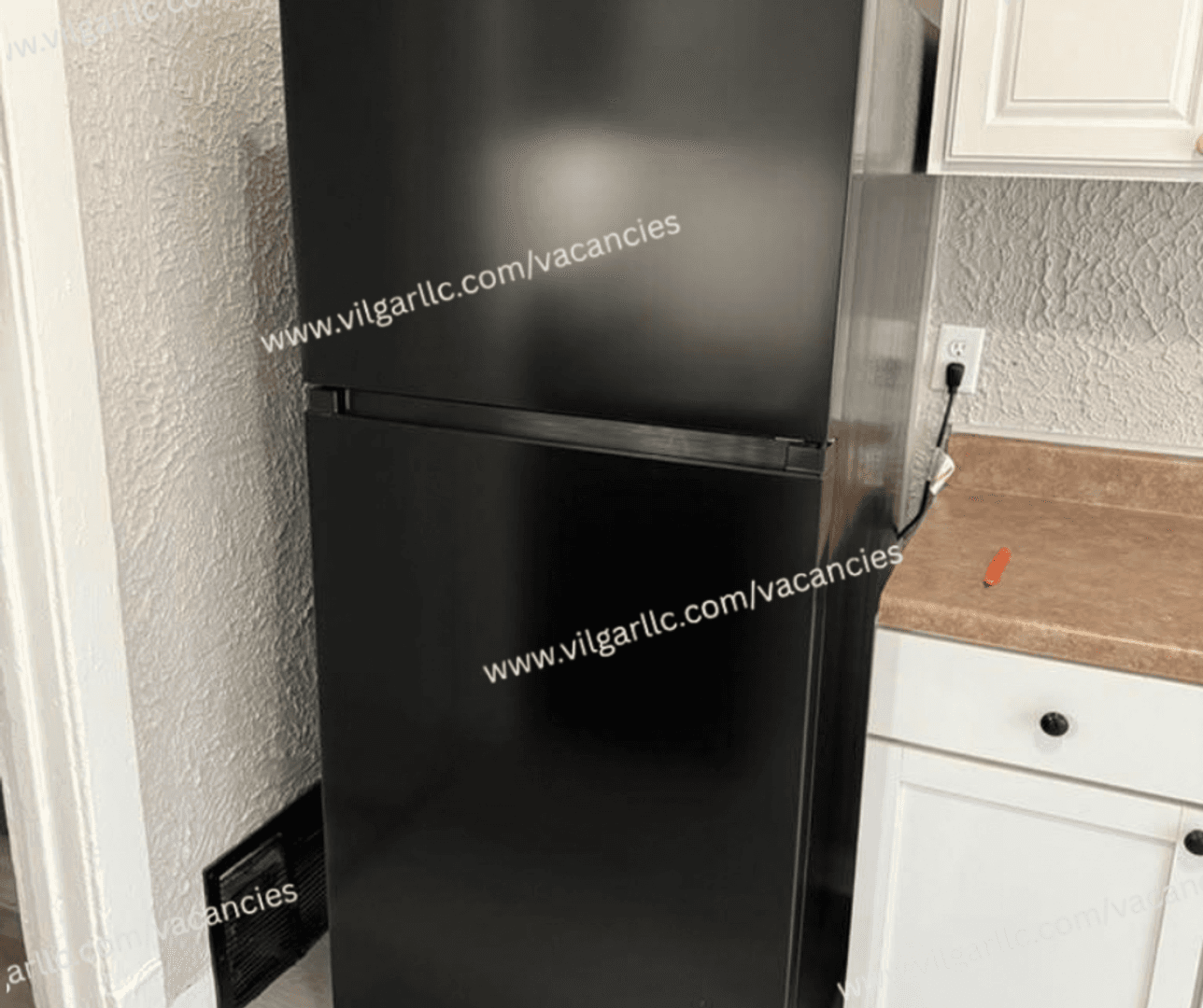 East Chicago Apartment: 3940 Deodar St