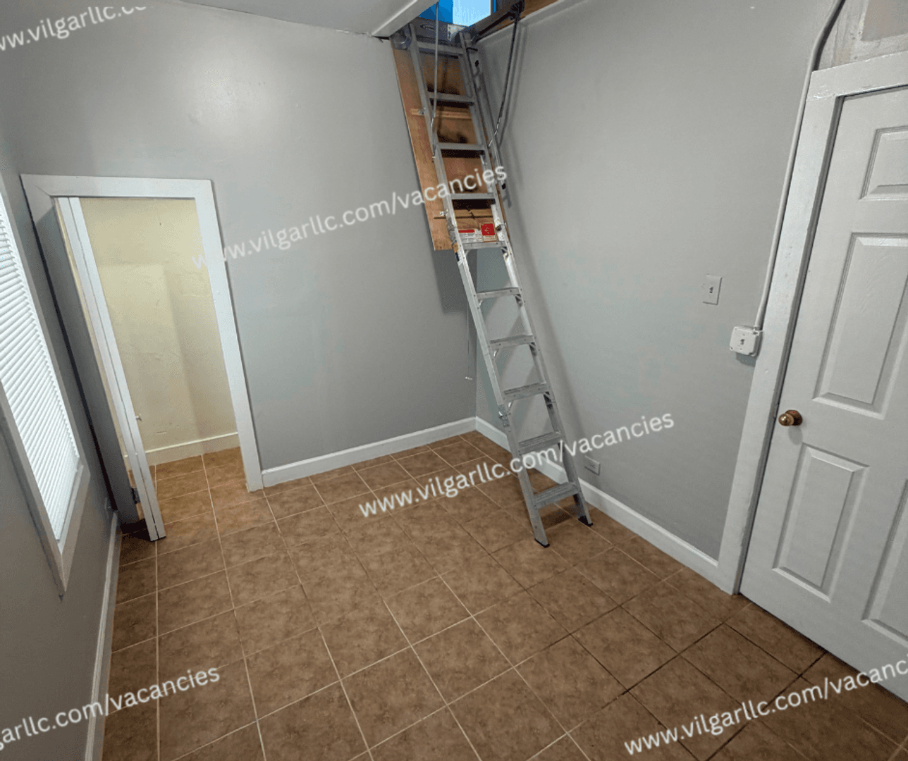 Hammond House: 5634 Claude Ave
