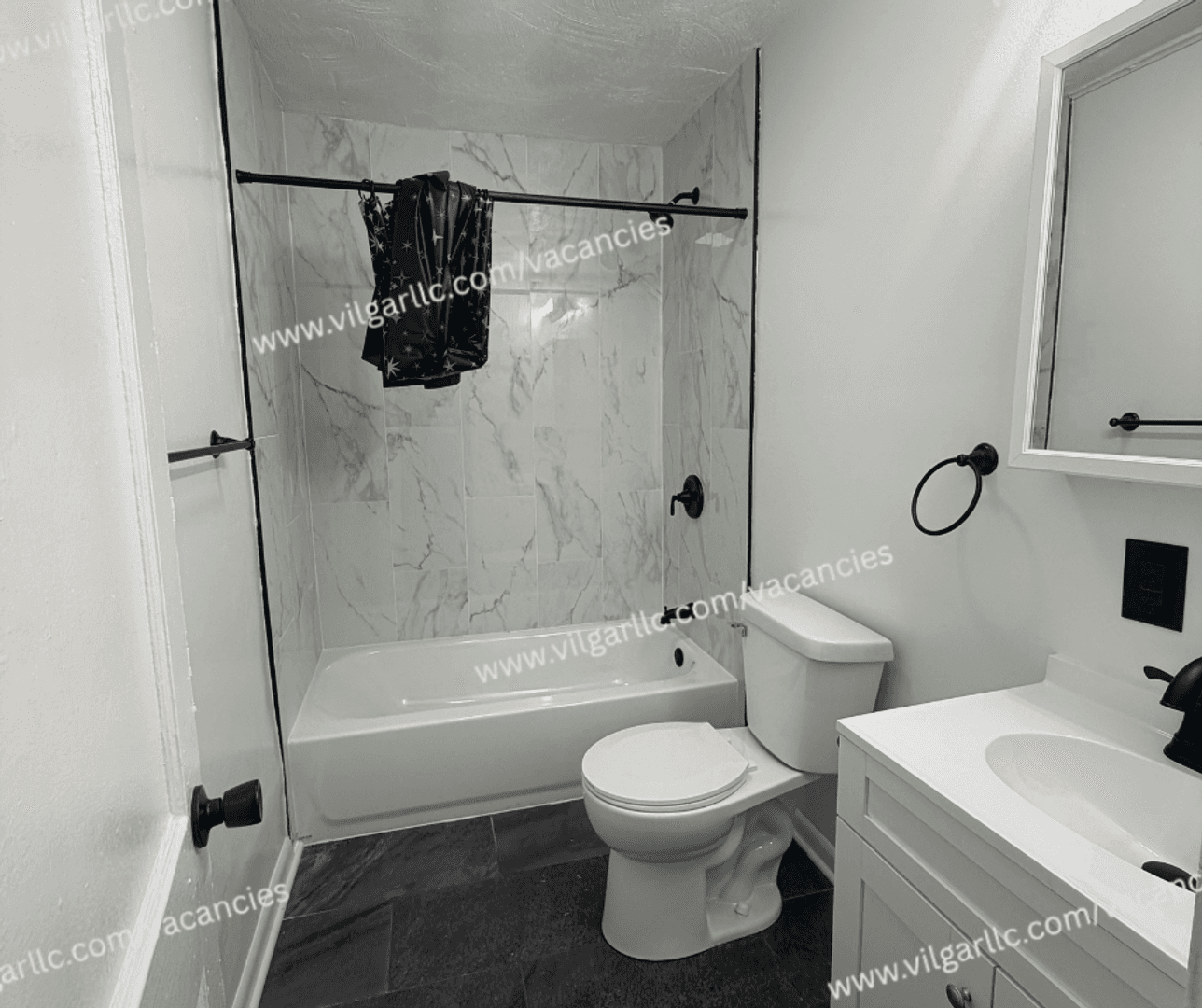 Gary House: 260 Van Buren St