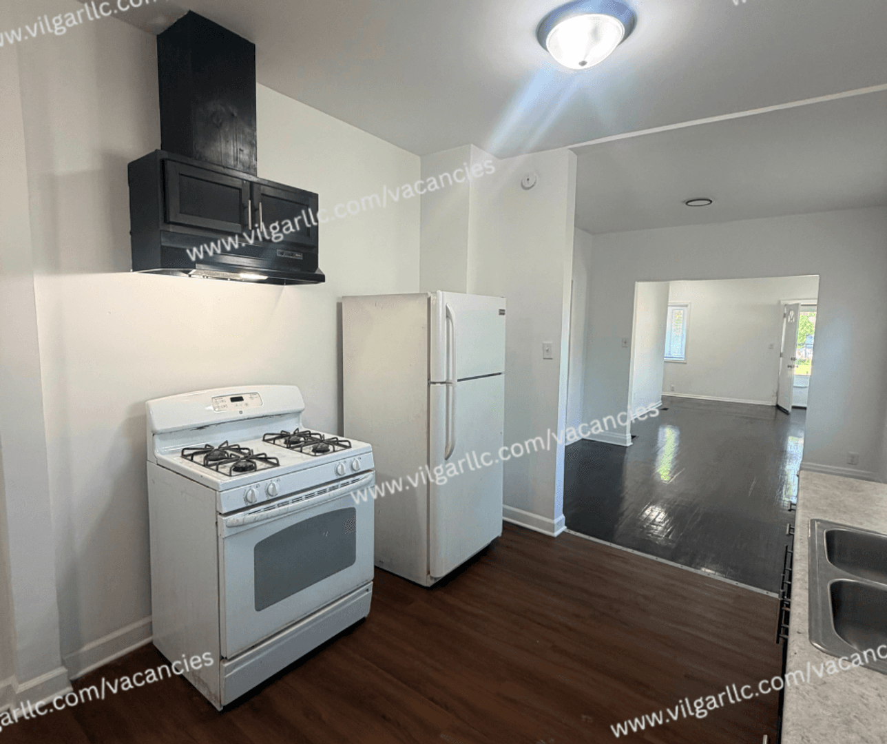 Gary House: 2435 Diamond Ave