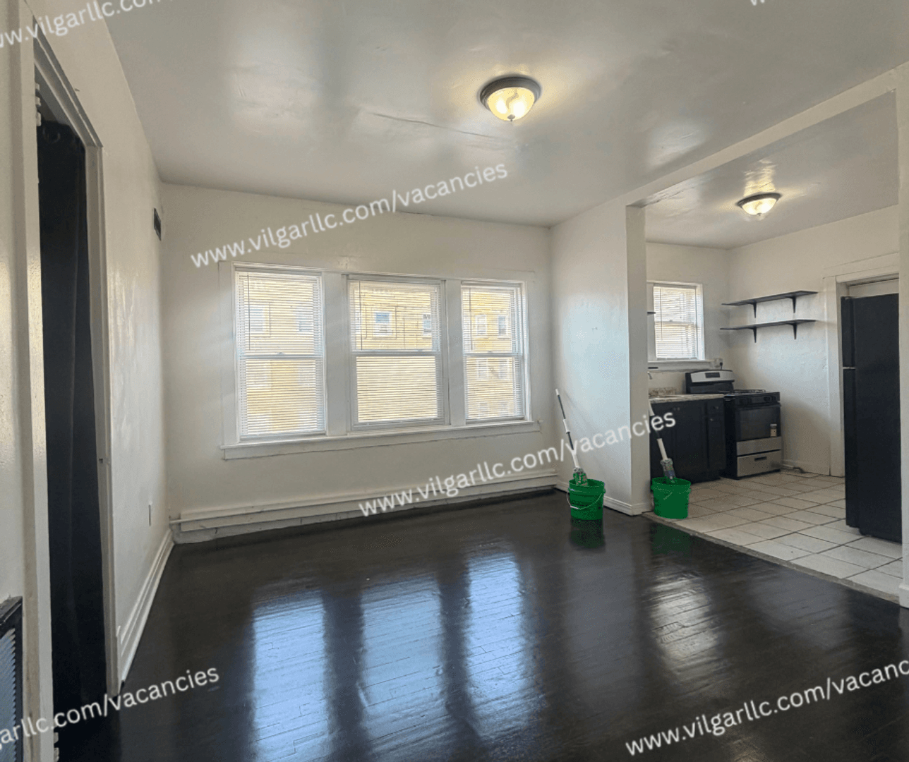 Gary Apartment: 1514 W 5th Ave