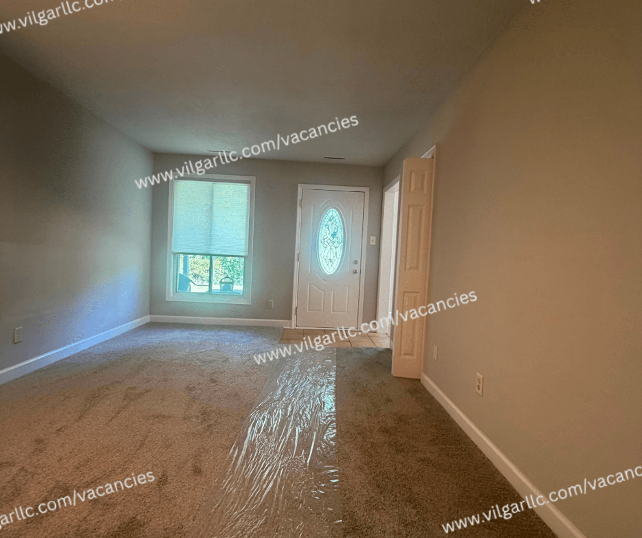 Munster House: 7610 Manor Ave