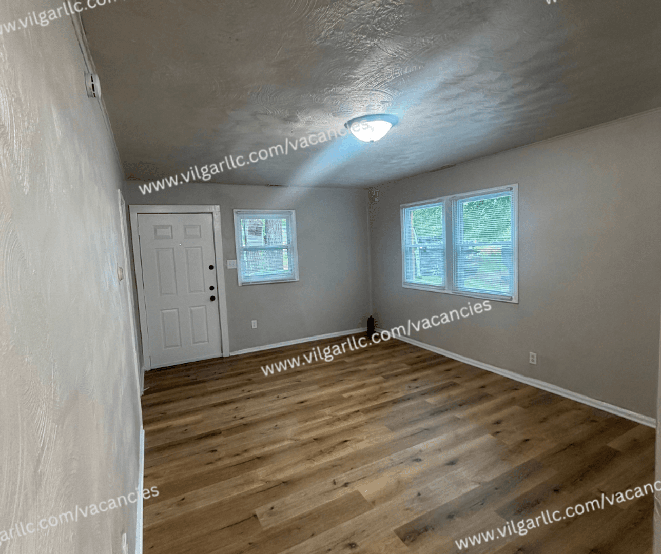 Gary House: 260 Van Buren St