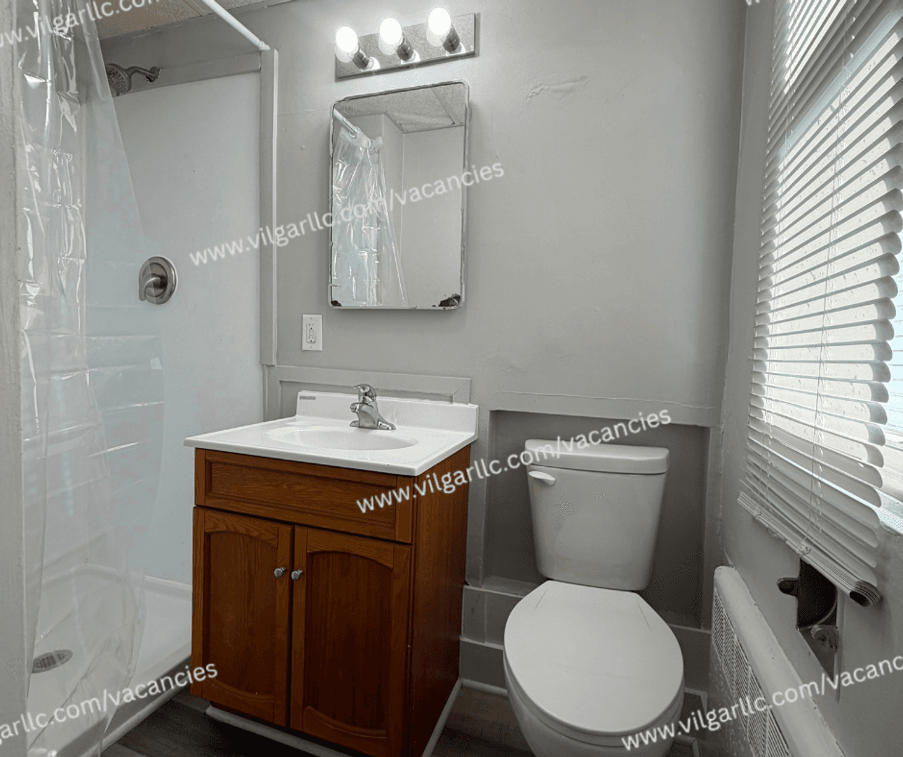 La Porte Apartment: 1520 Monroe St,