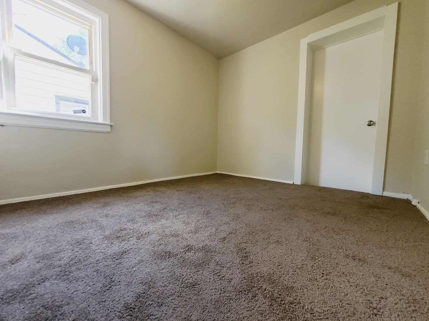 Gary House: 2358 Vermont St