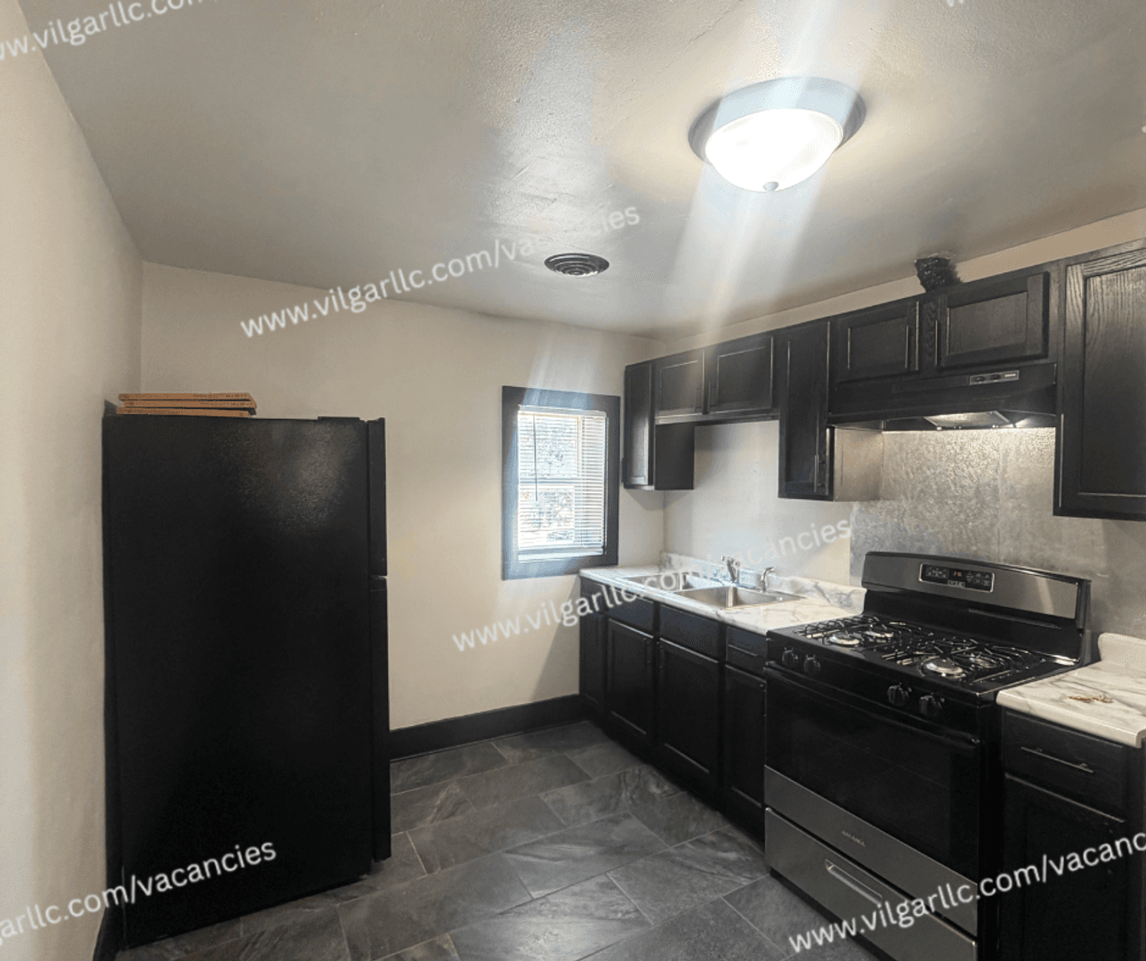 East Chicago Apartment: 5035 Tod Ave