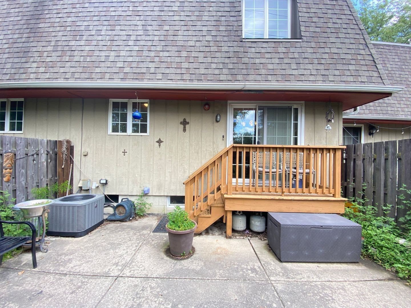 Schererville House: 36 Lilac Ct
