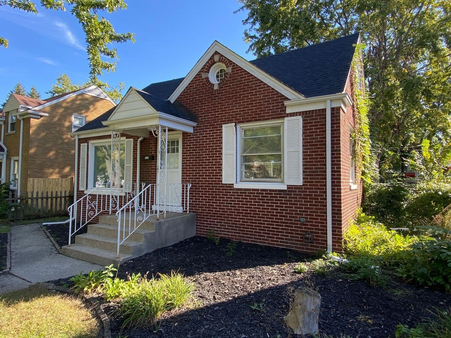 Munster House: 8215 Hohman