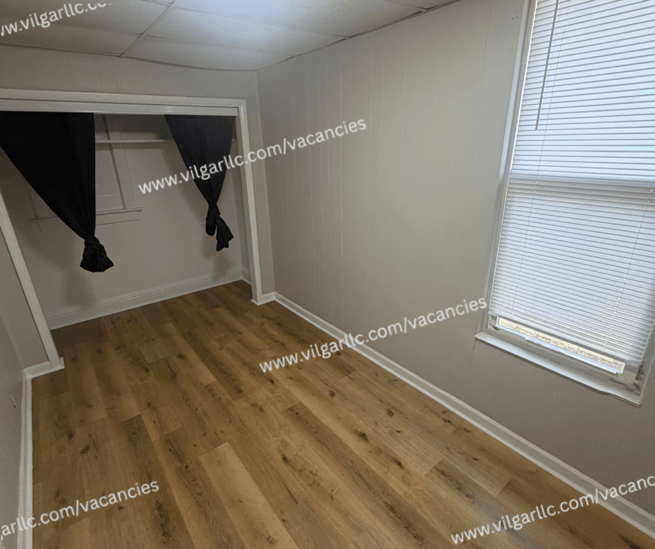 East Chicago Apartment: 4856 Magoun Ave.