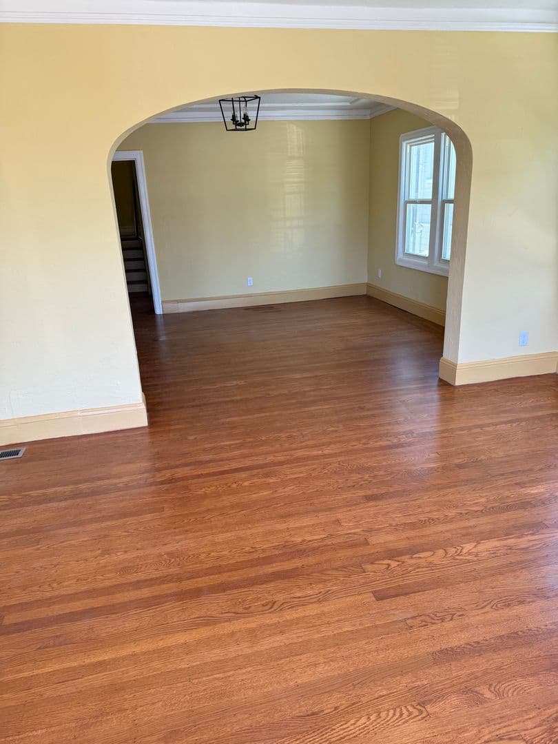 Oakland Apartment: 667 65th St