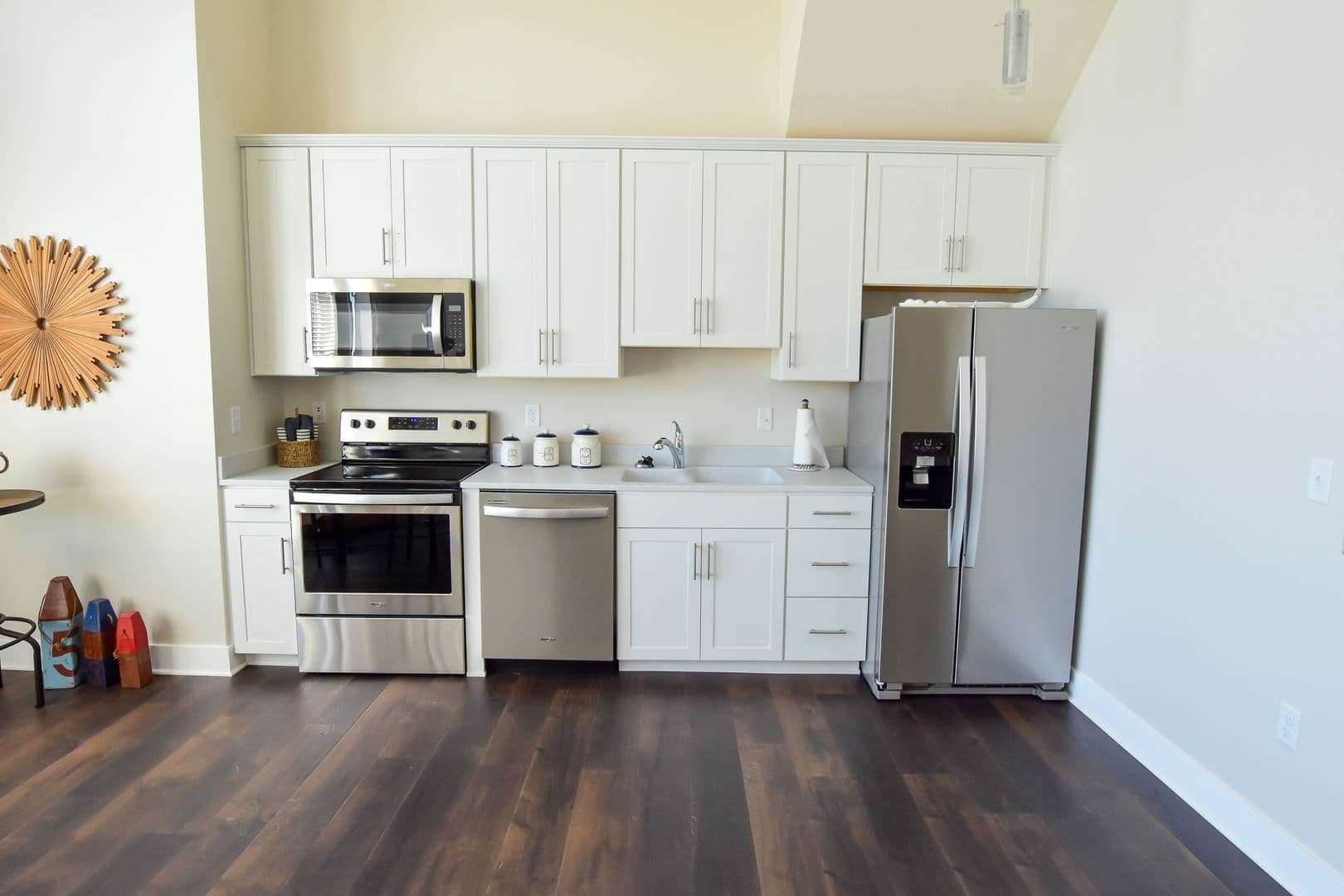 Omaha Apartment: 13178 Lincoln Road