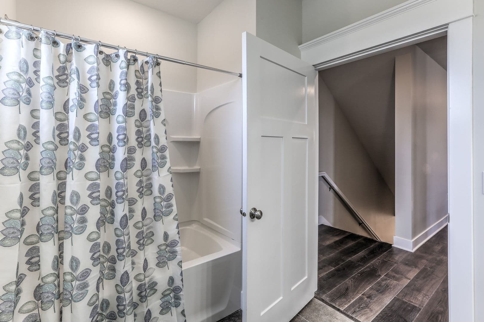 Omaha Apartment: 13178 Lincoln Road