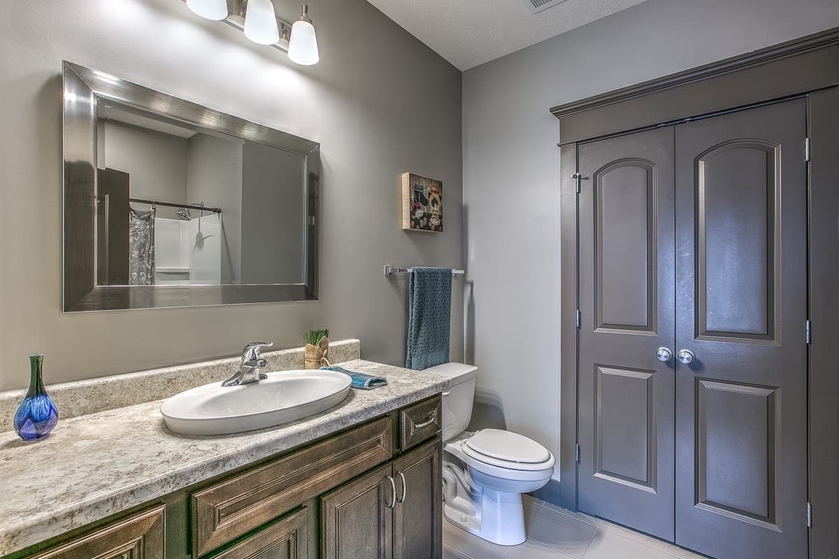 Elkhorn Apartment: 1010 N. 192nd Court, 1004 N. 192nd Court, 1011 N. 192nd Court