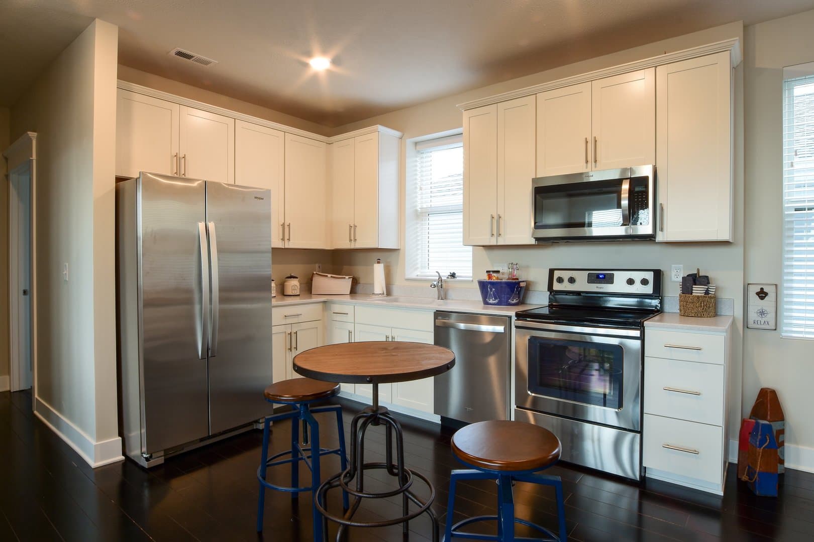 Omaha Apartment: 13178 Lincoln Road