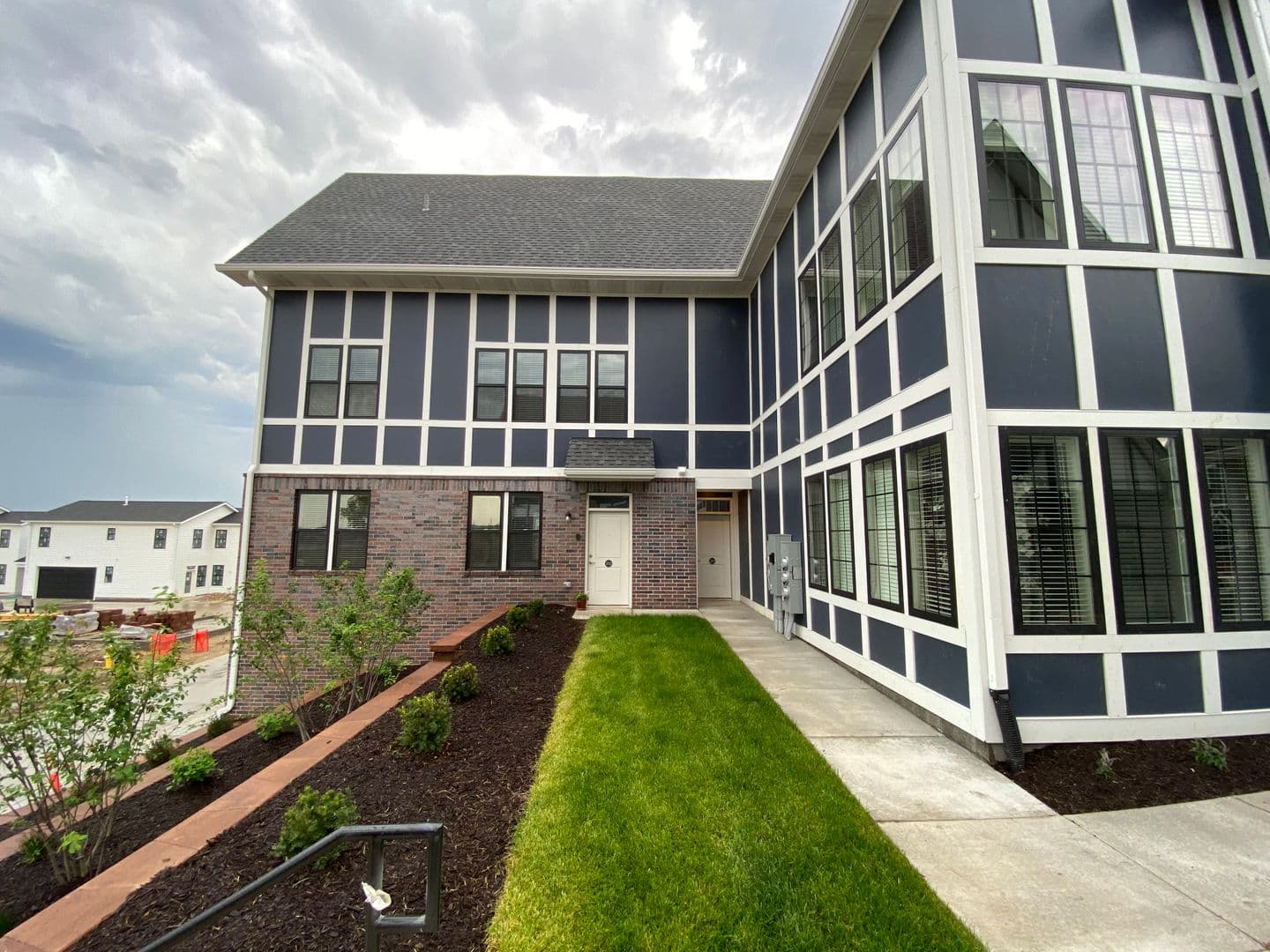 Omaha Apartment: 13108 Lincoln Road