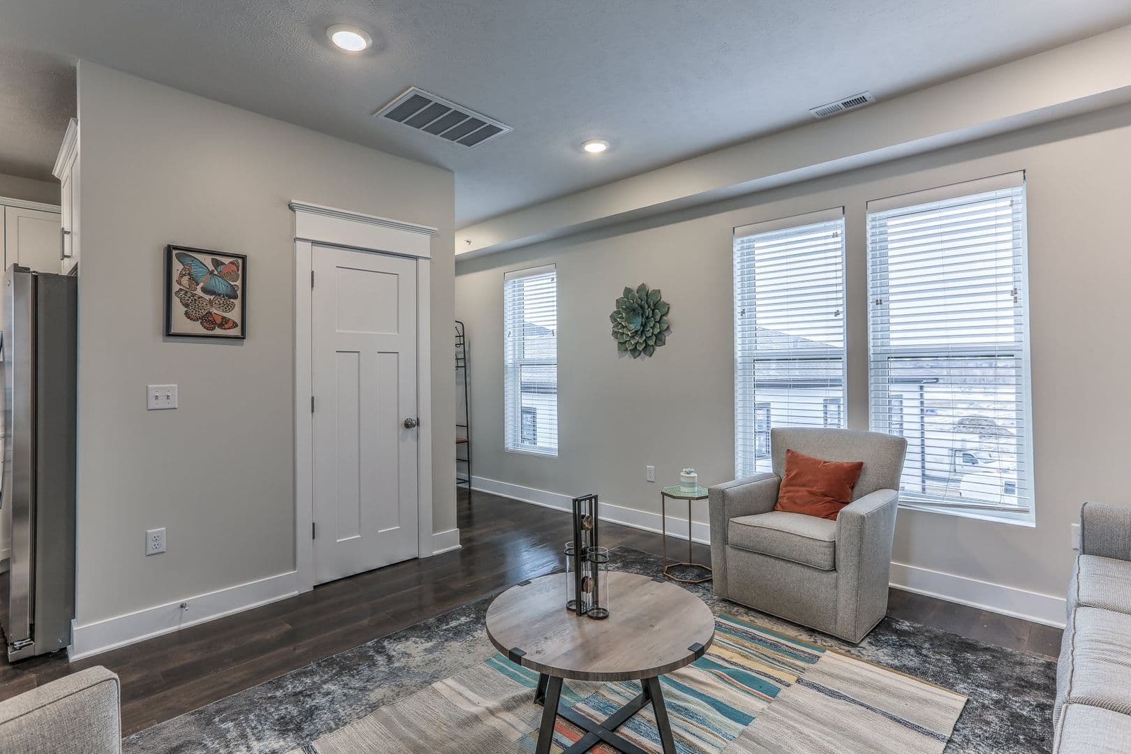 Omaha Apartment: 13178 Lincoln Road