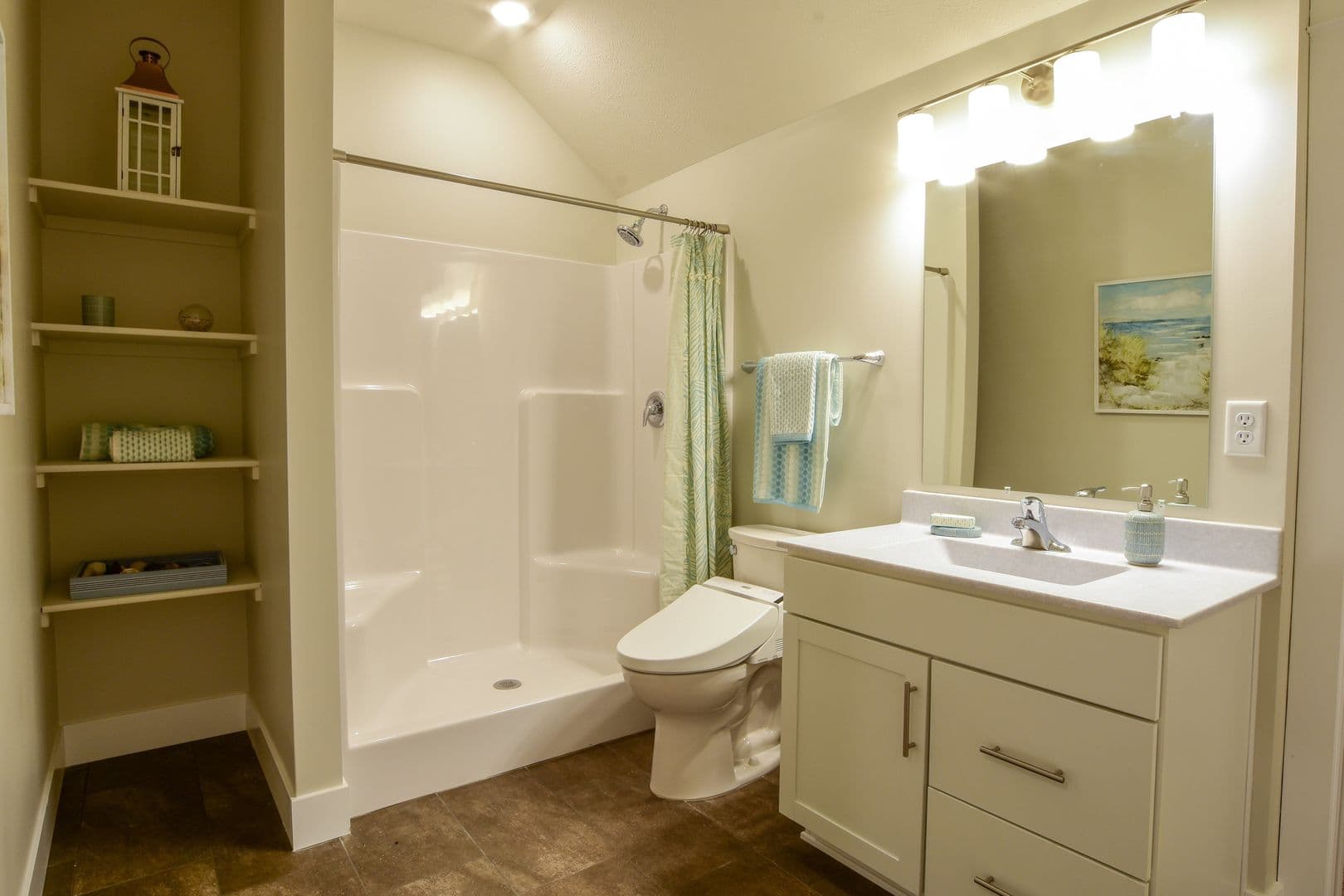 Omaha Apartment: 13108 Lincoln Road