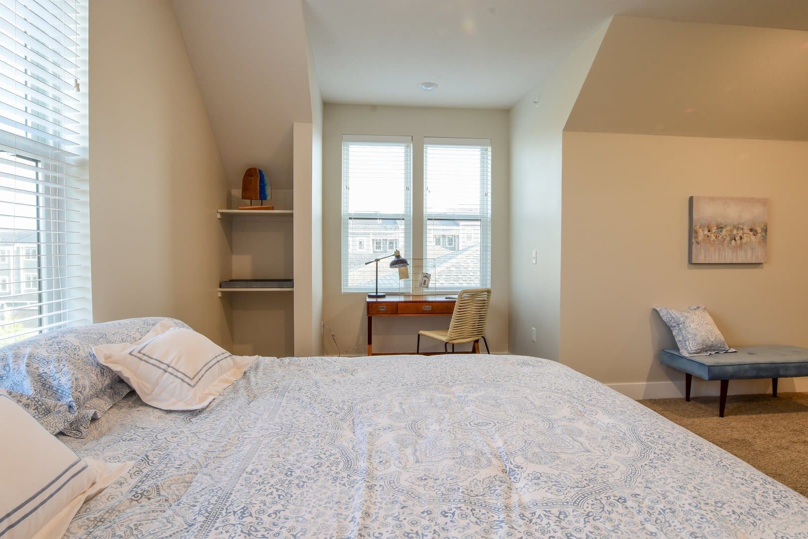 Omaha Apartment: 13178 Lincoln Road