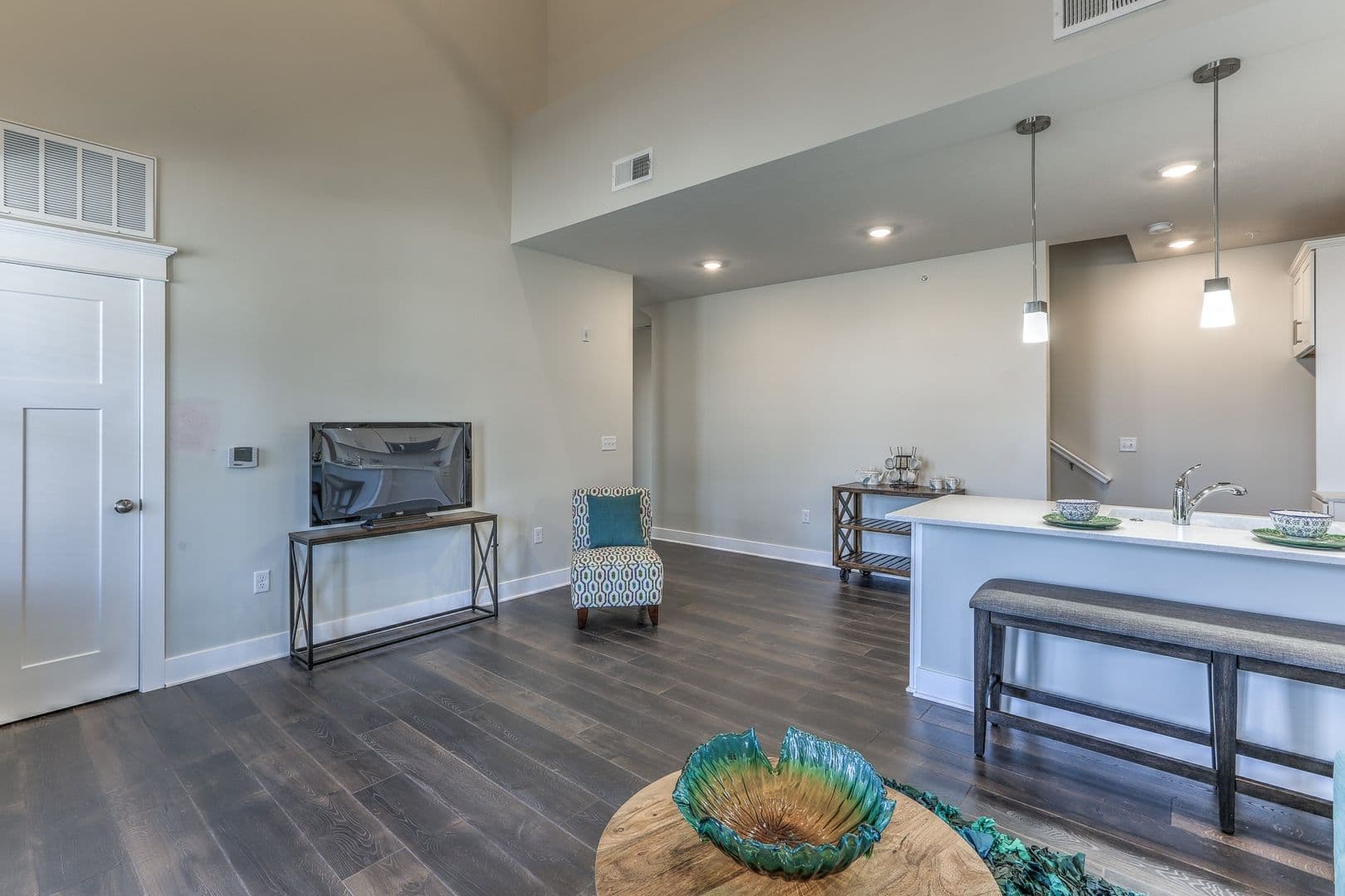 Omaha Apartment: 13178 Lincoln Road
