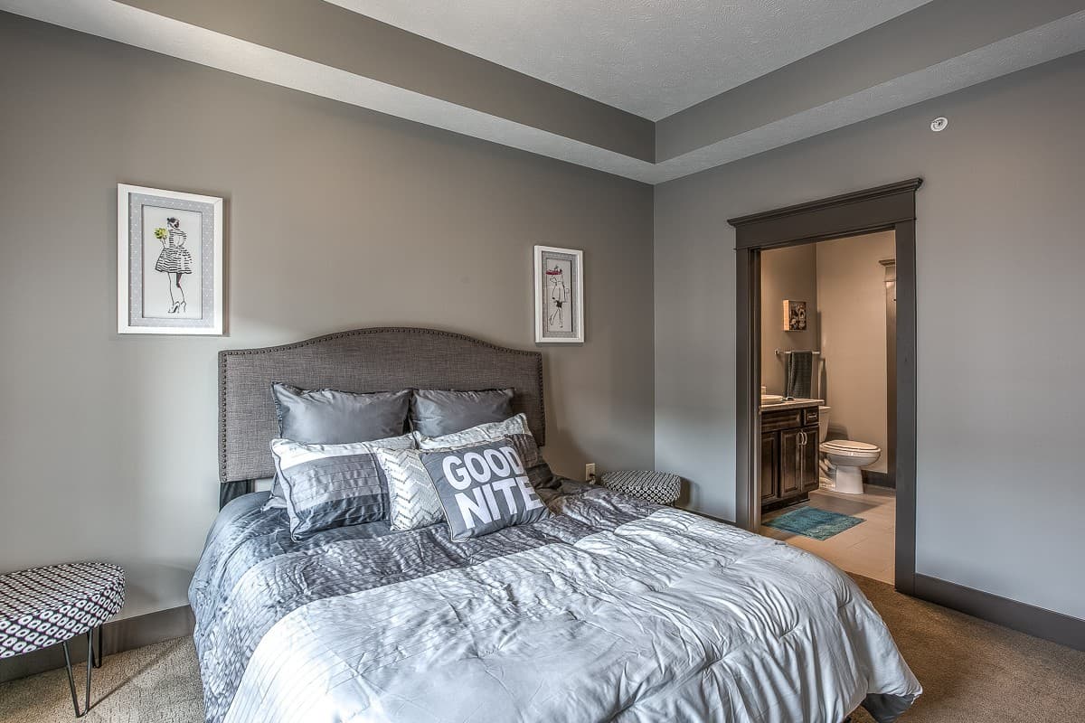 Elkhorn Apartment: 1010 N. 192nd Court, 1004 N. 192nd Court, 1011 N. 192nd Court