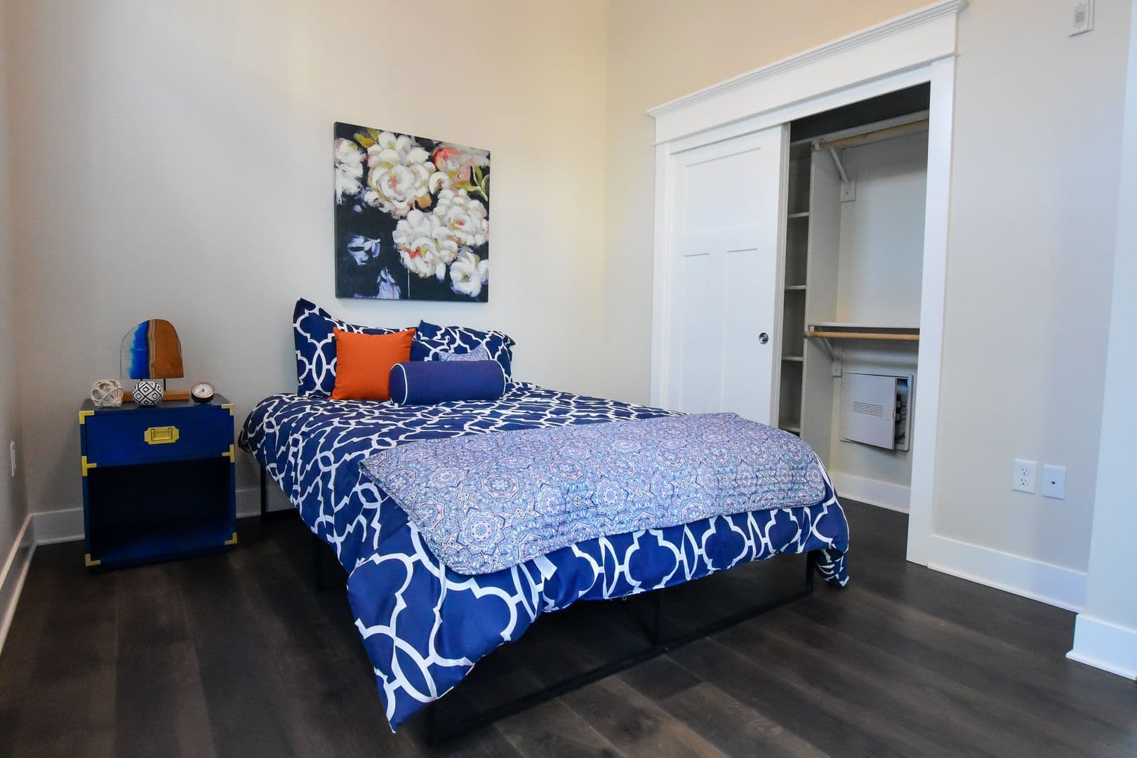 Omaha Apartment: 13178 Lincoln Road