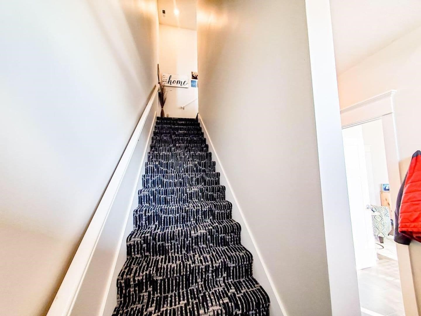 Omaha Apartment: 13178 Lincoln Road
