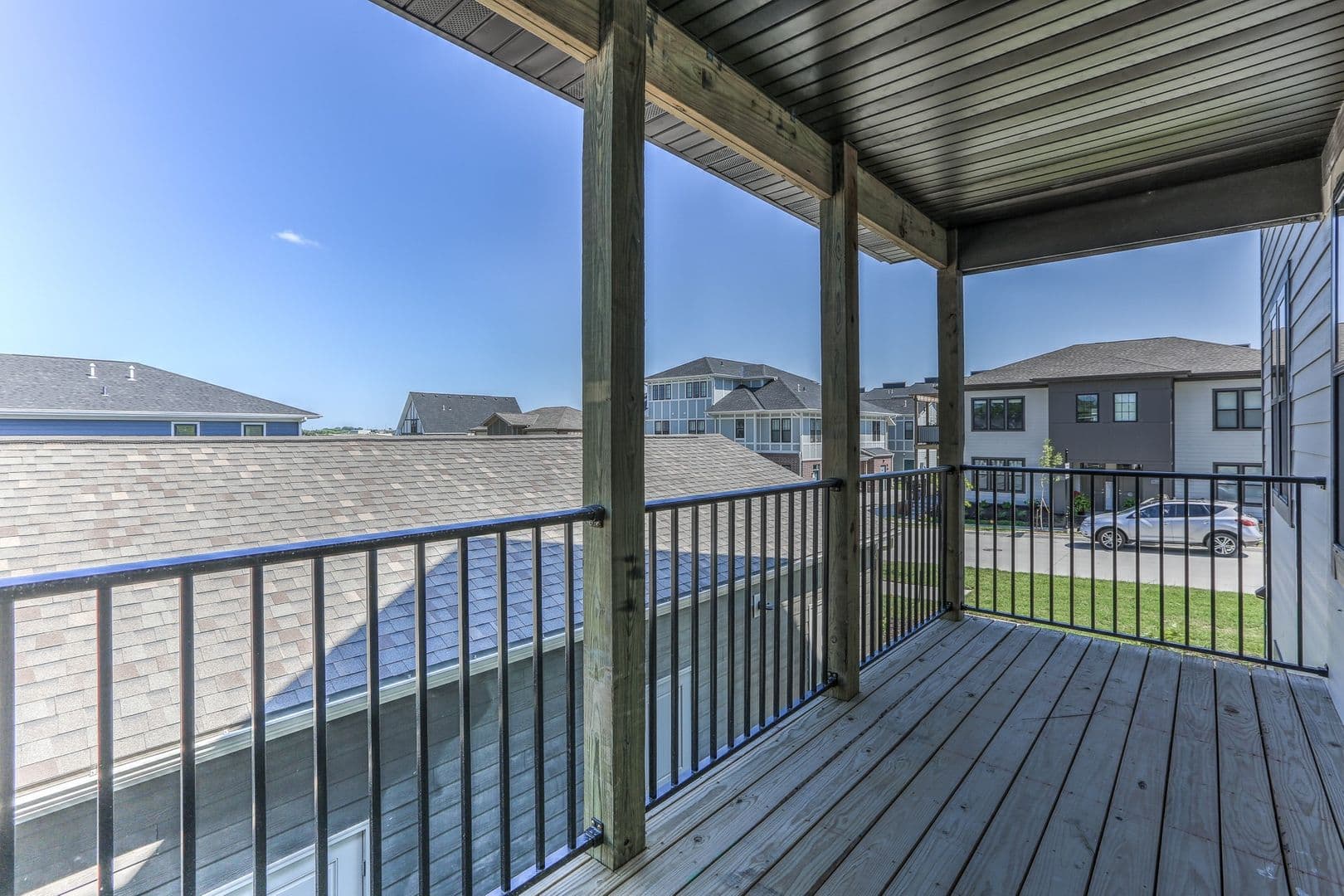 Omaha Apartment: 13178 Lincoln Road