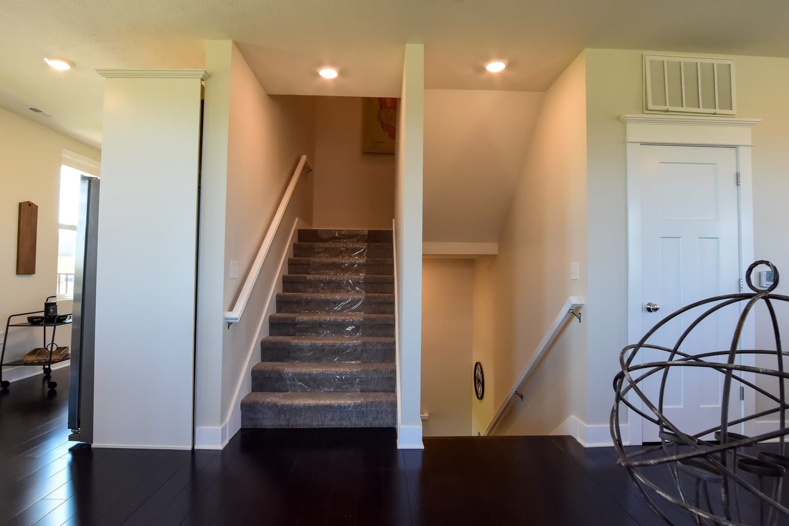 Omaha Apartment: 13178 Lincoln Road