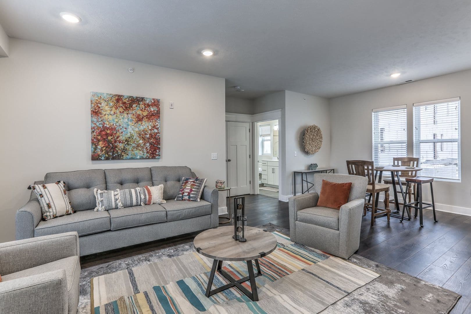 Omaha Apartment: 13178 Lincoln Road