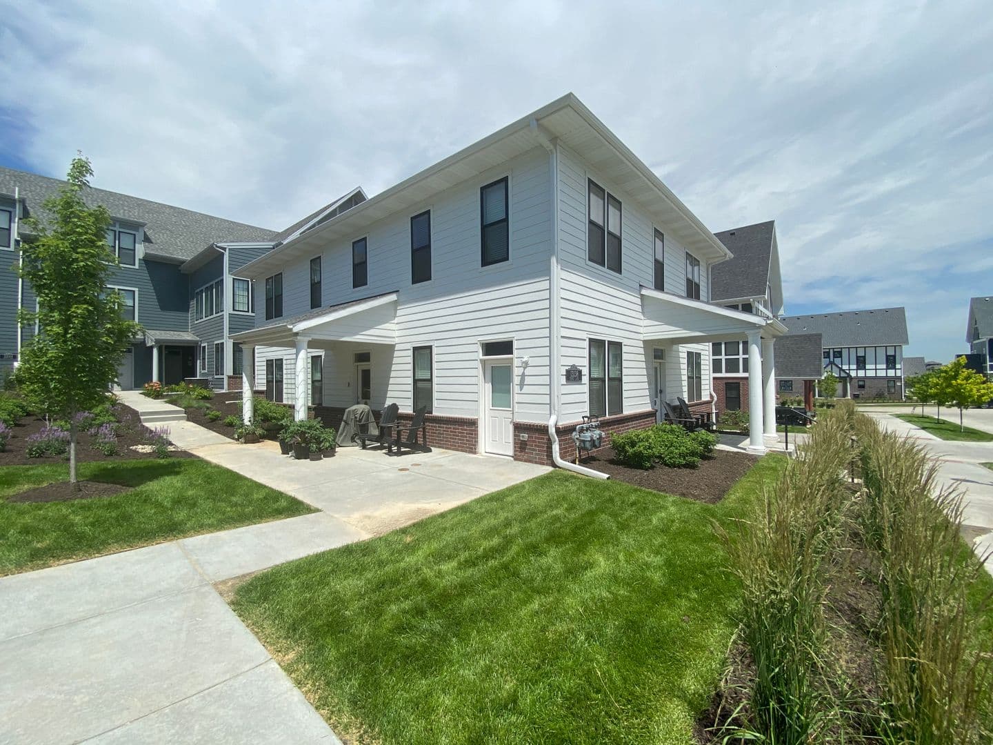 Omaha Apartment: 13178 Lincoln Road