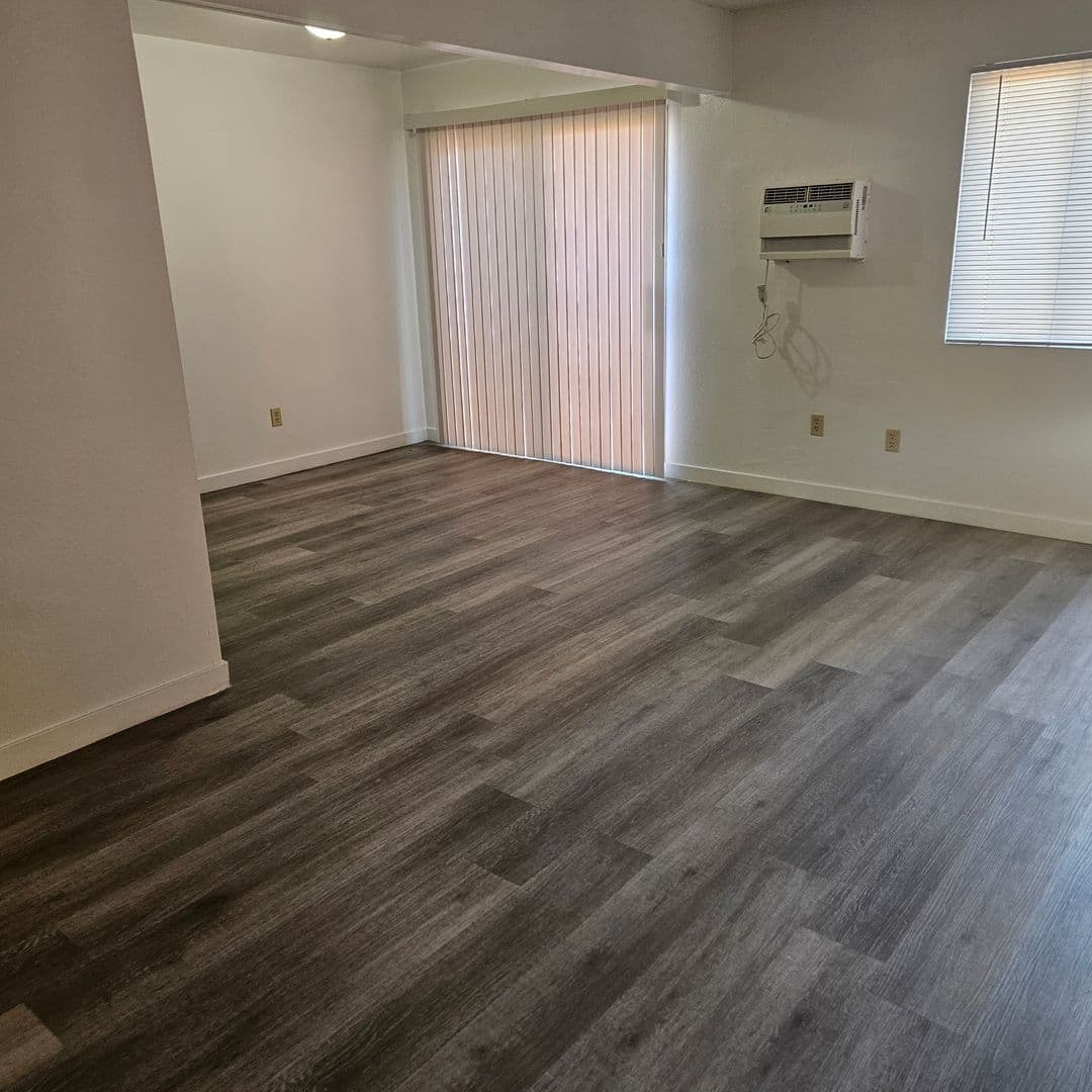 Bakersfield Apartment: 5101 Marsha