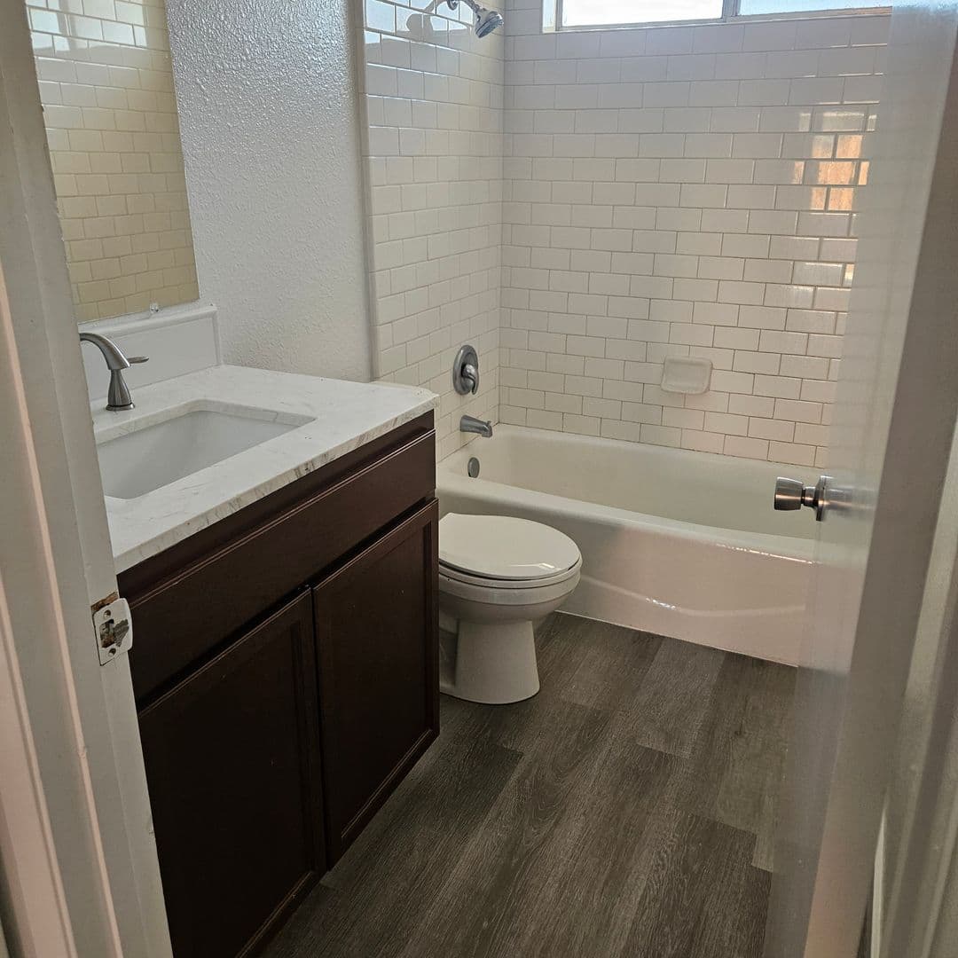 Bakersfield Apartment: 5101 Marsha