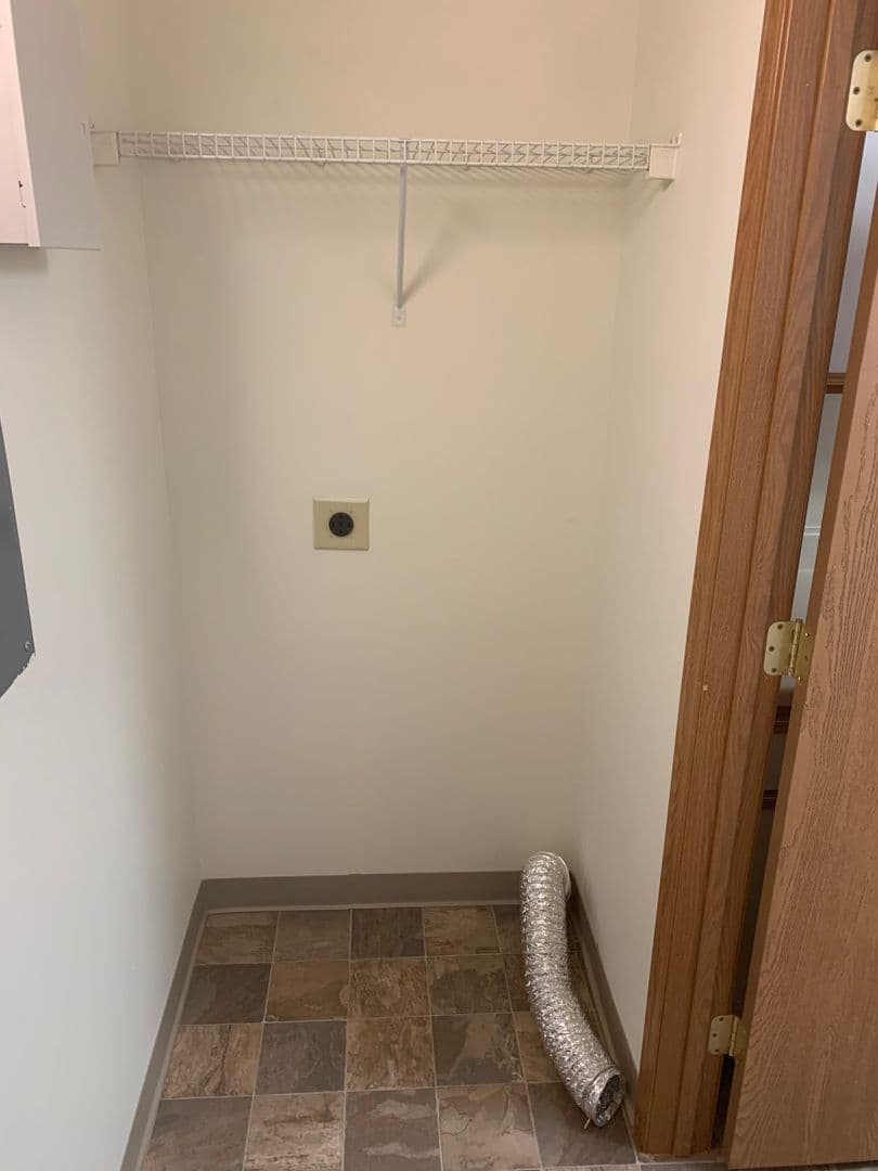 Ashville Apartment: 800 Long Street