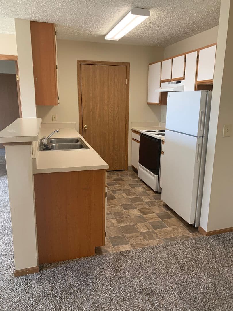 Ashville Apartment: 800 Long Street